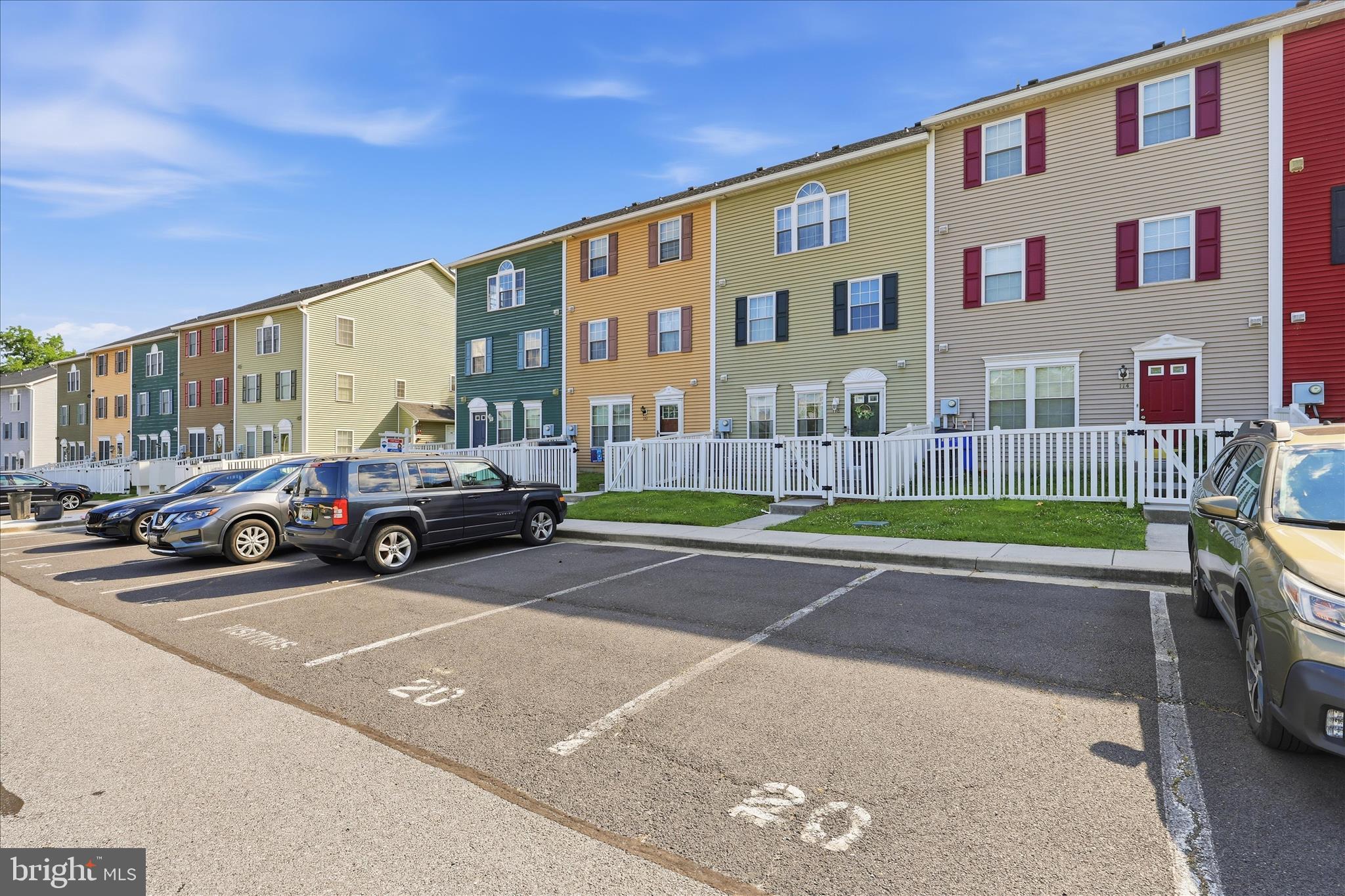 ALTAMONT GARDENS - Residential