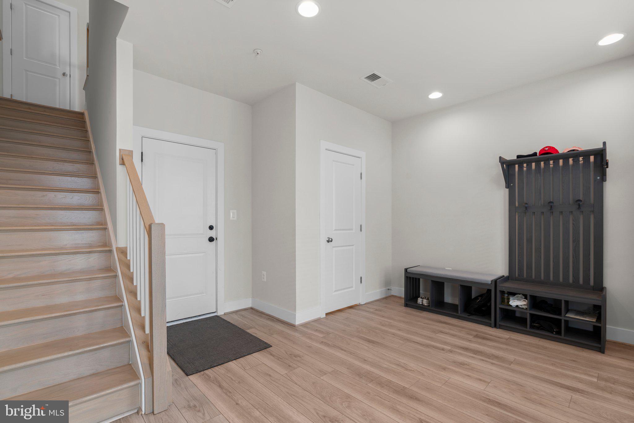 CHAPMAN ROW AT TWINBROOK METRO - Residential Lease