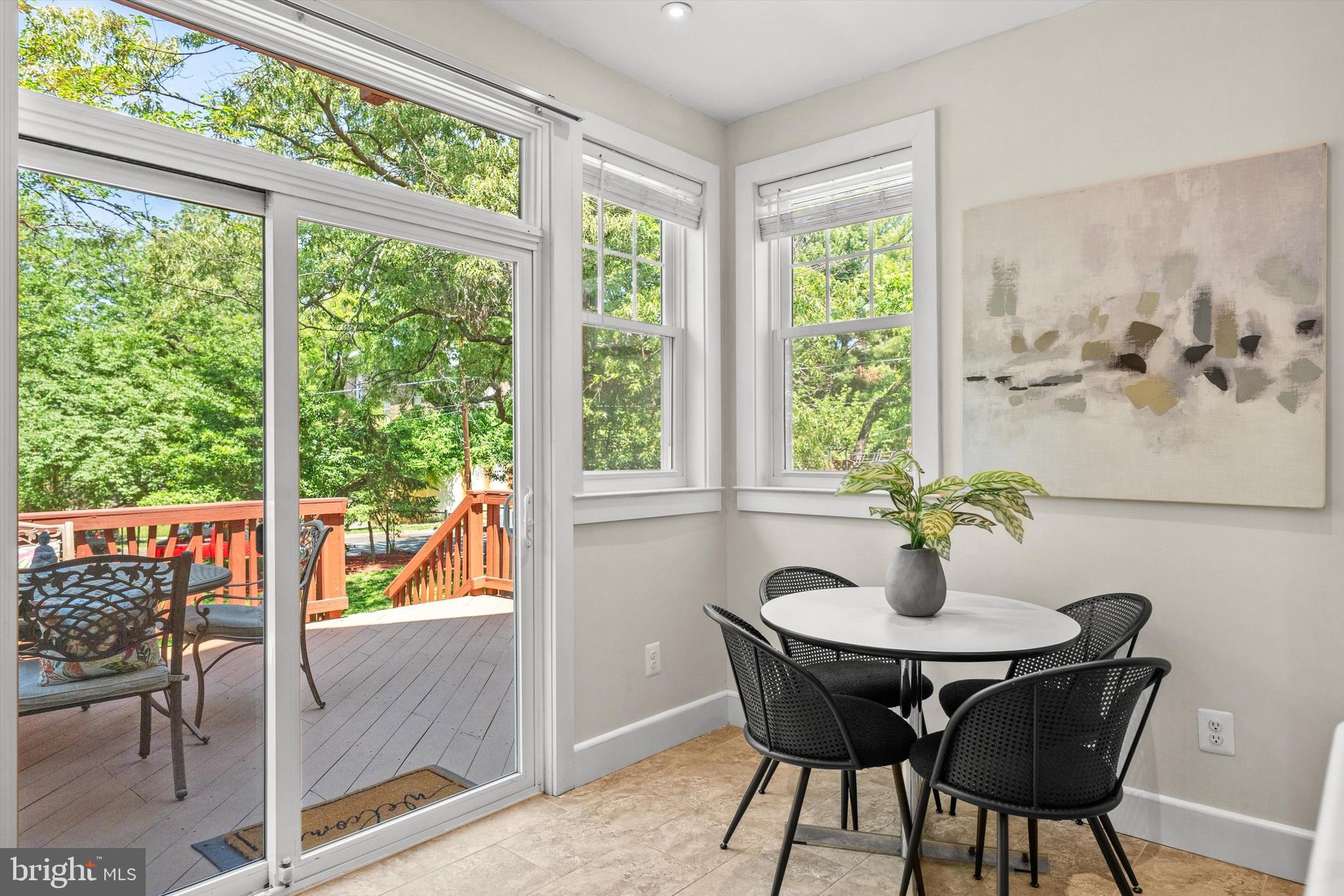 MANOR PARK - Residential