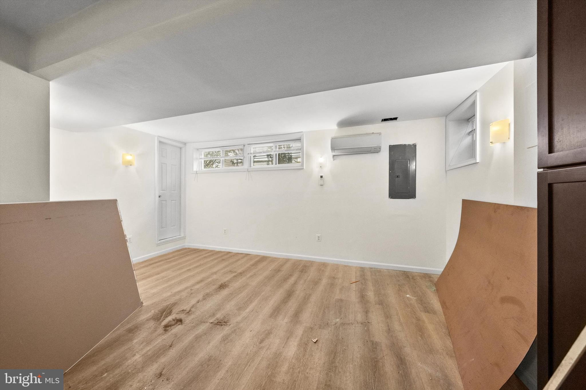 MANOR PARK - Residential