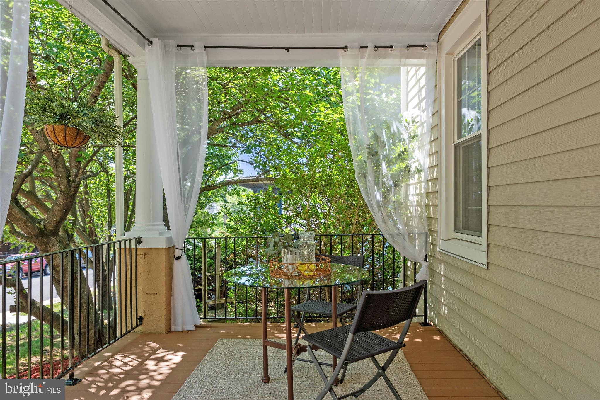 MANOR PARK - Residential