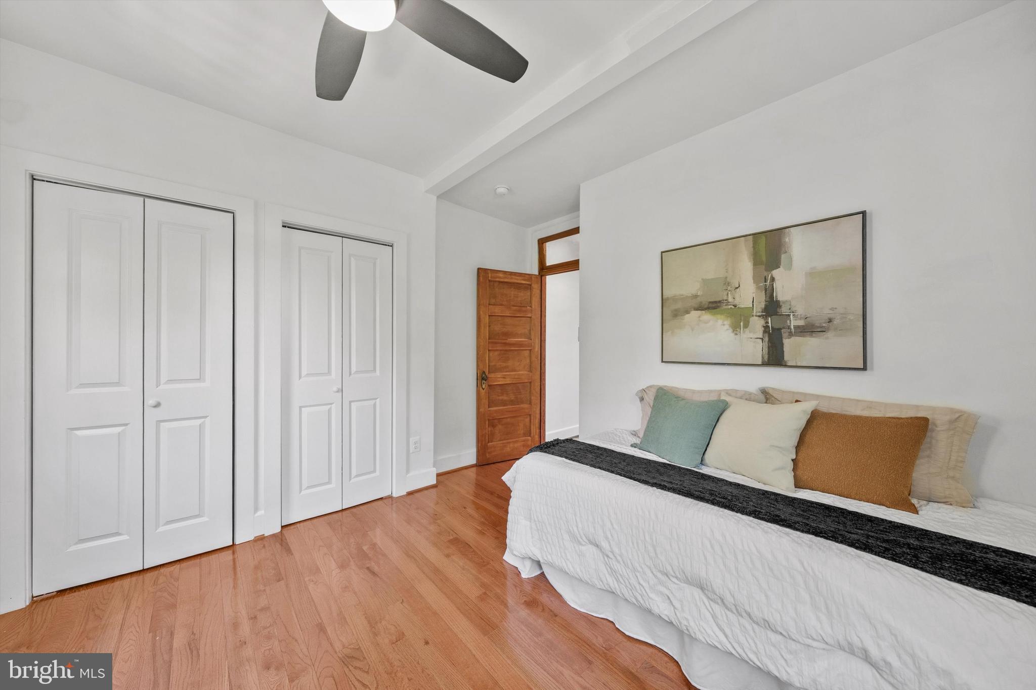 MANOR PARK - Residential