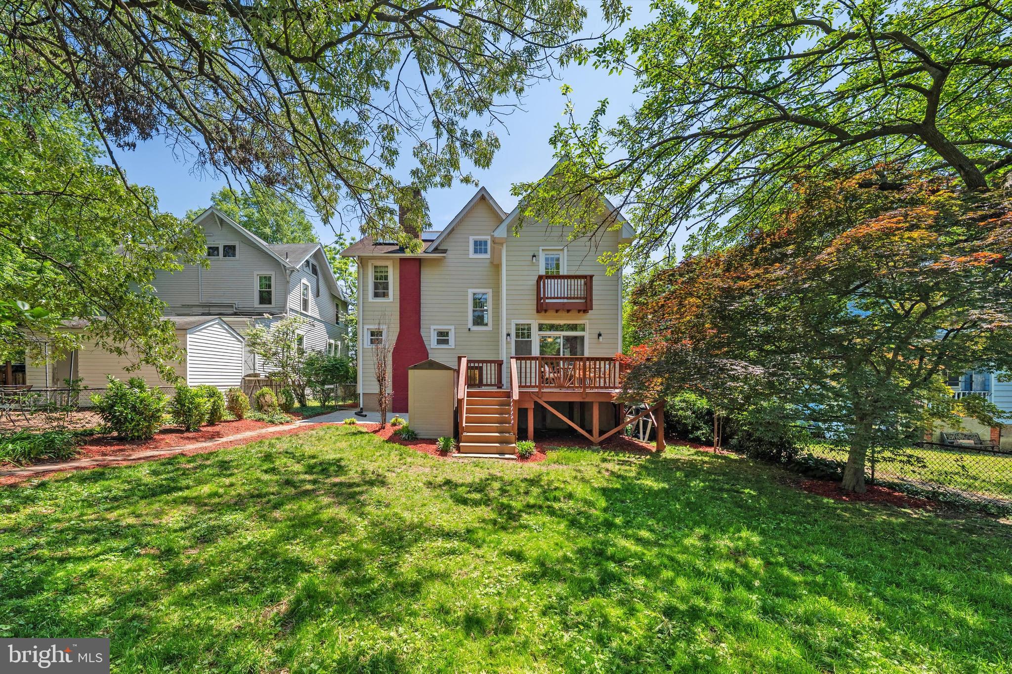 MANOR PARK - Residential