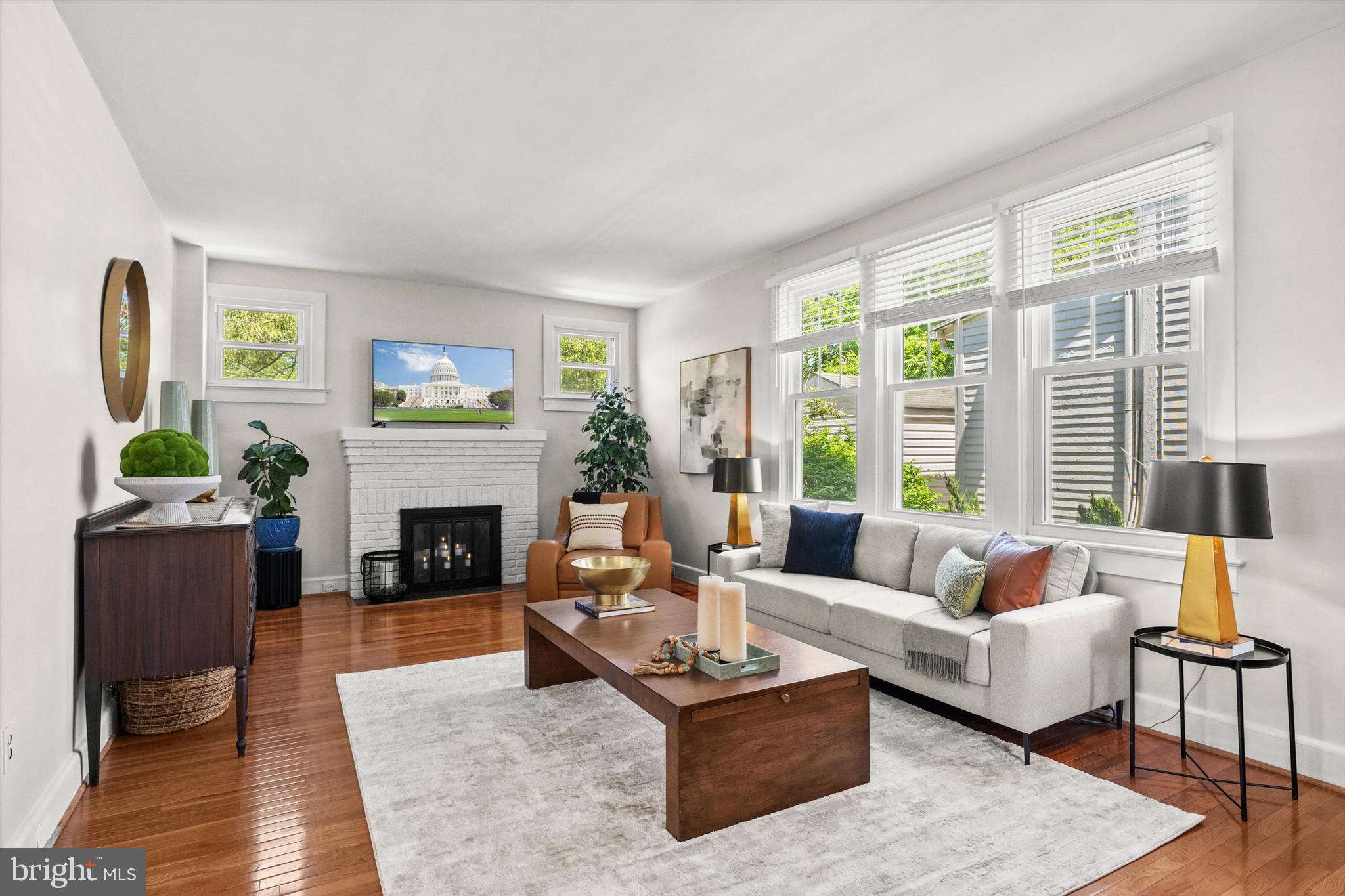 MANOR PARK - Residential