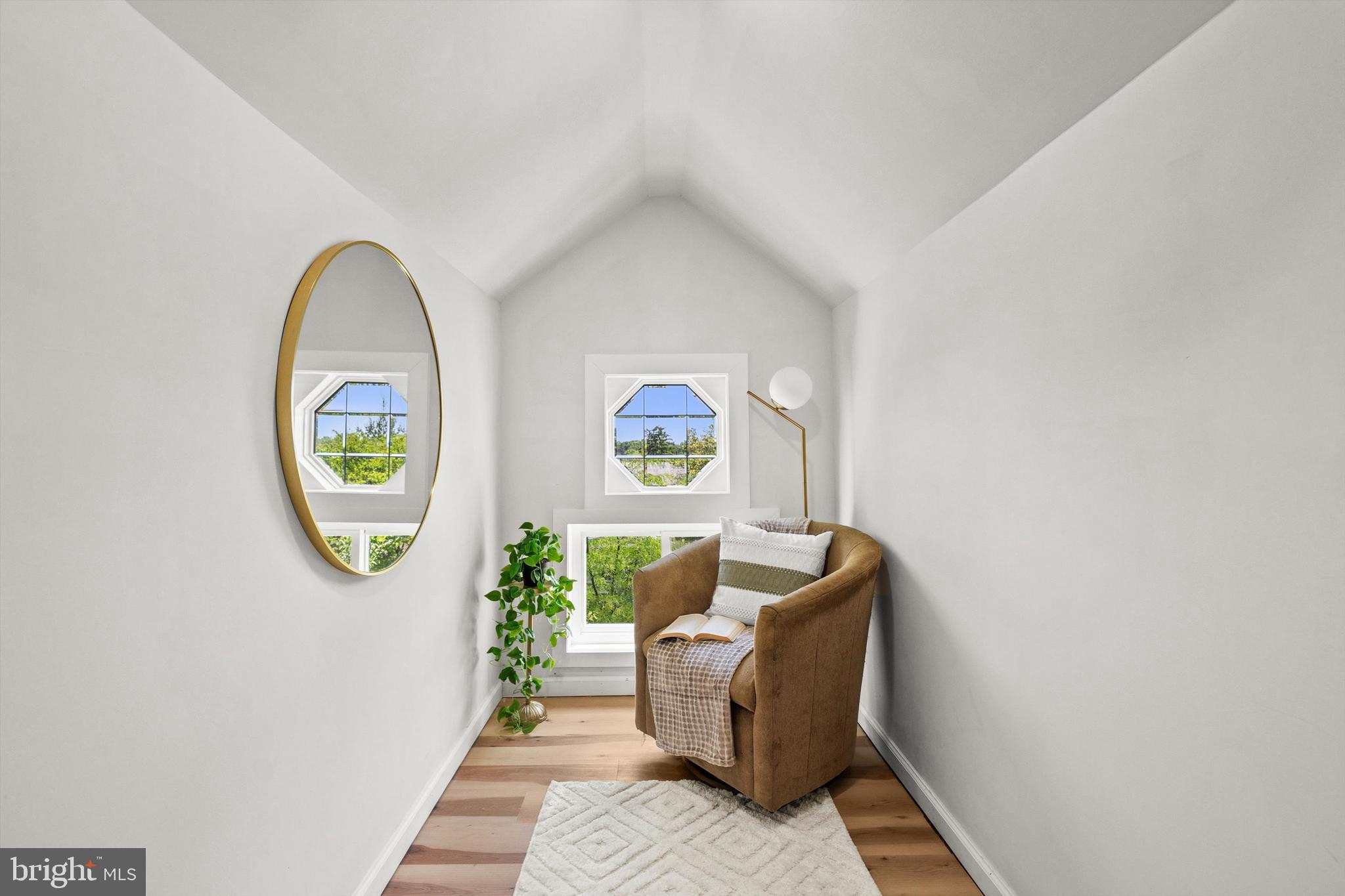 MANOR PARK - Residential