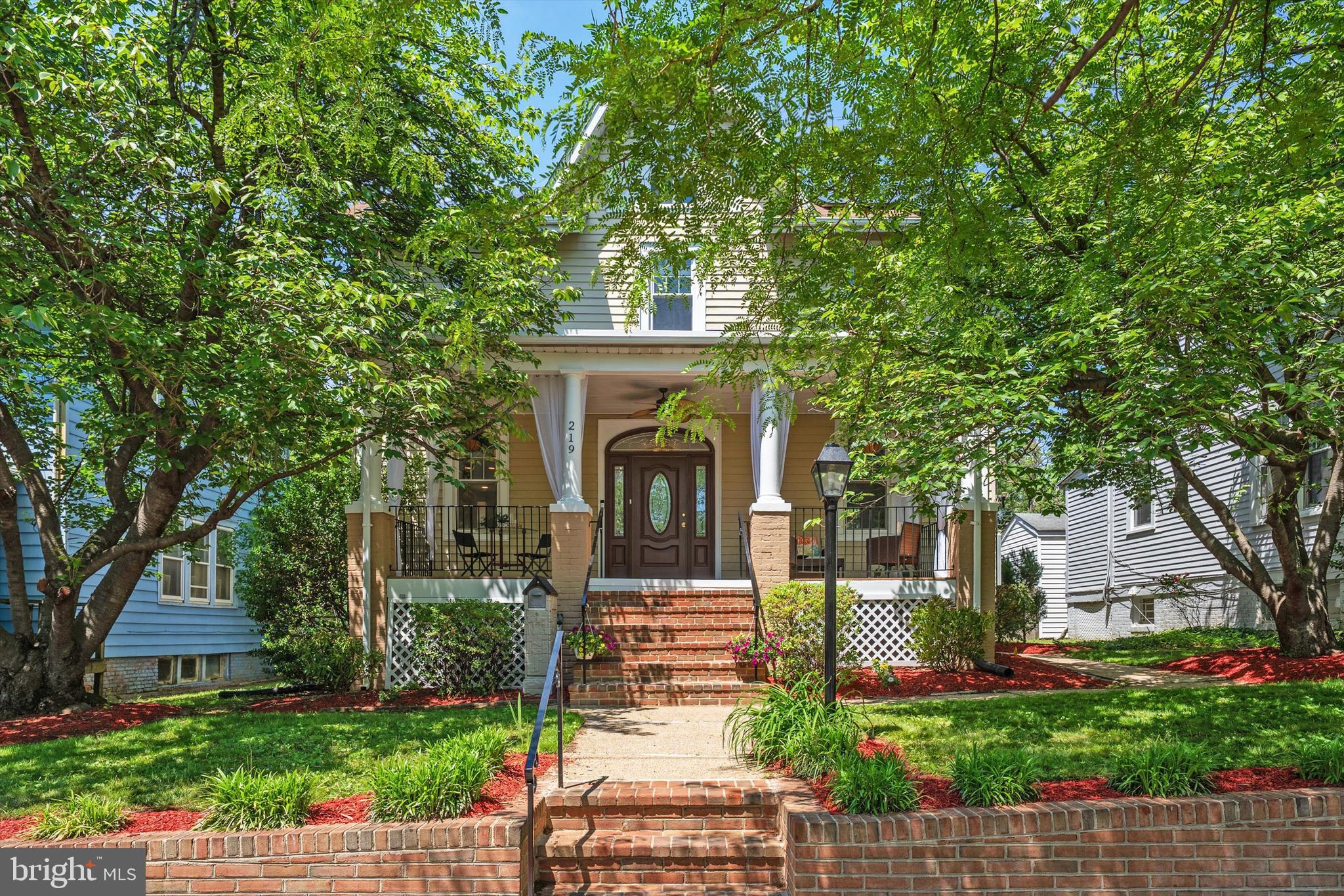 MANOR PARK - Residential