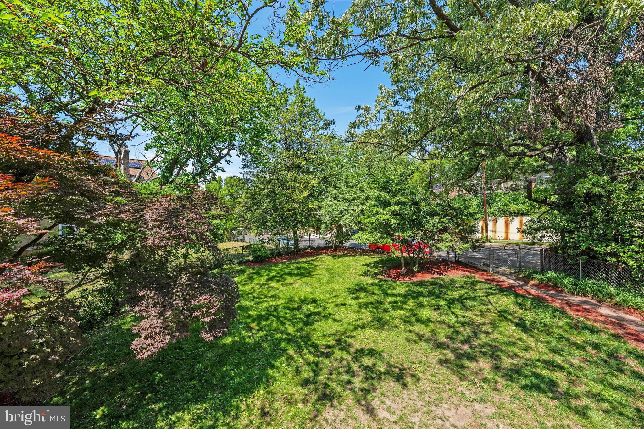 MANOR PARK - Residential