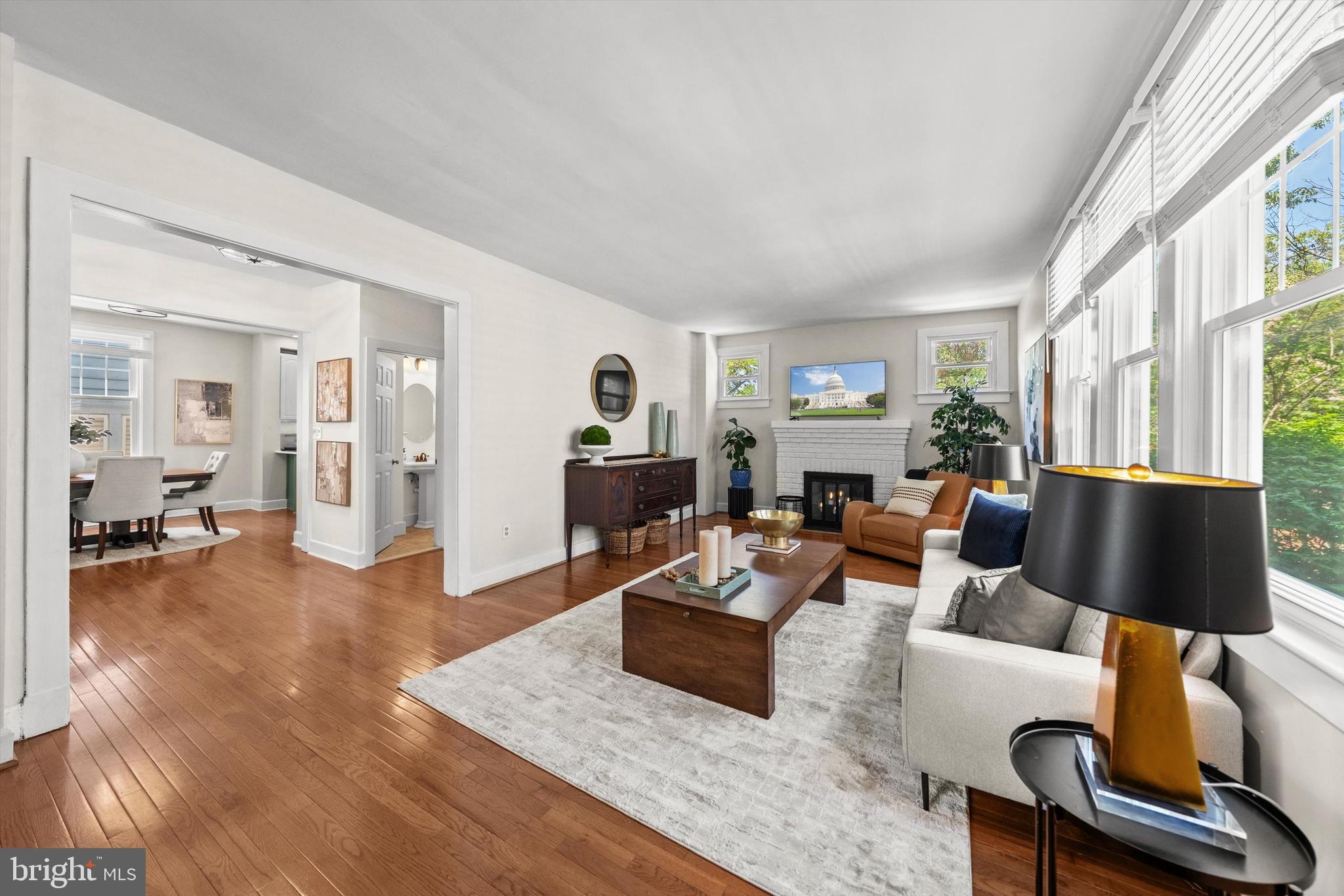 MANOR PARK - Residential