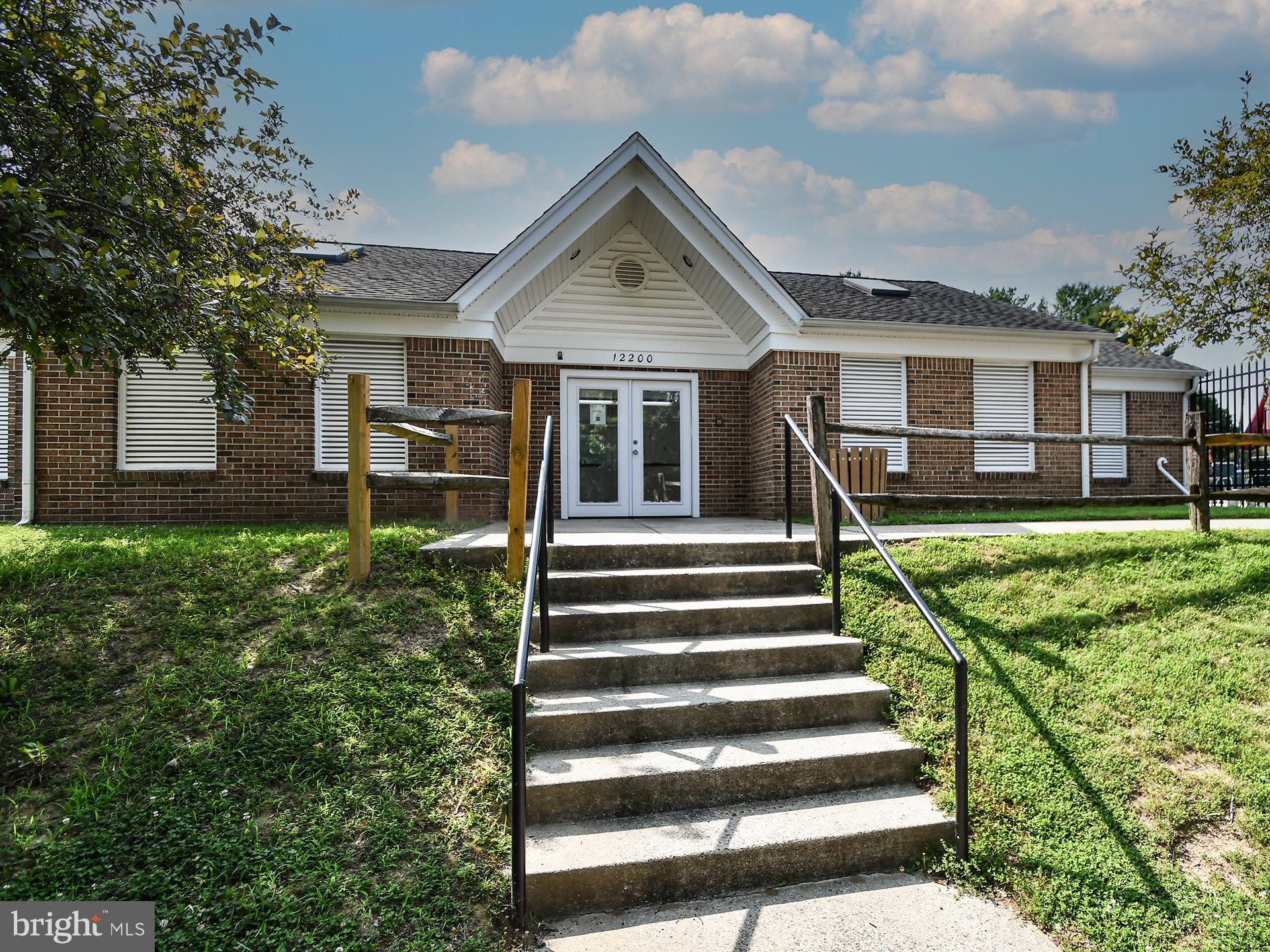 WATERS EDGE AT NORTH LAKE - Residential