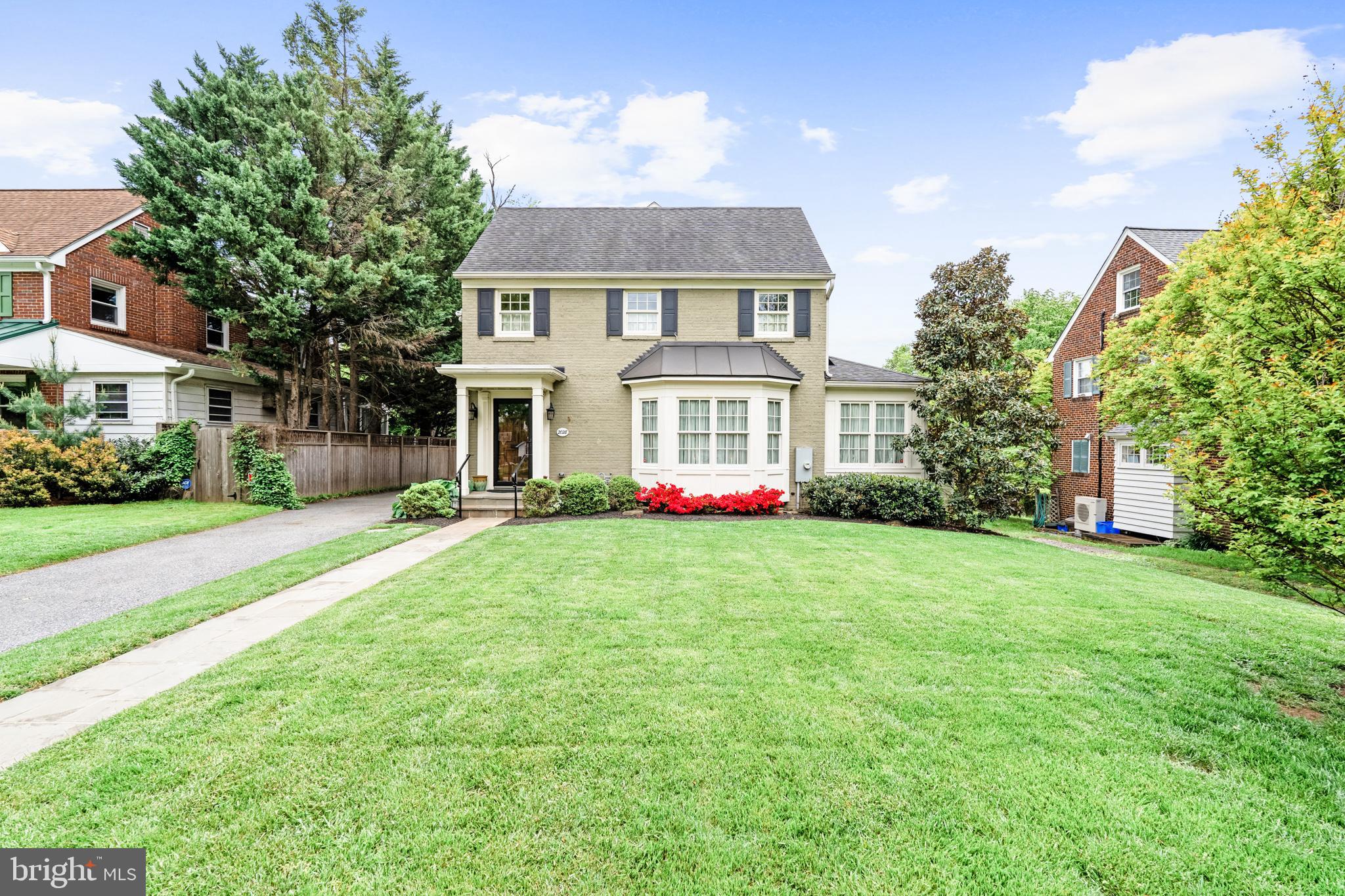 NORTH WOODSIDE - Residential