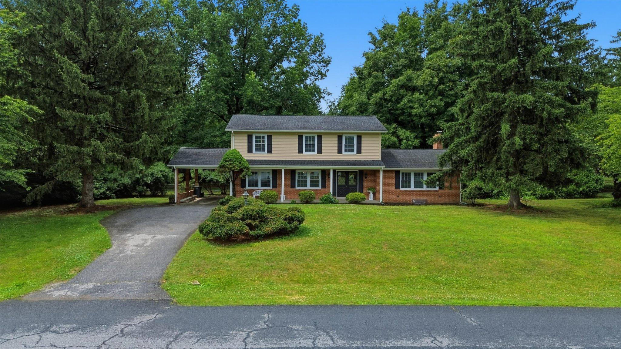 CLOVER HILL - Residential