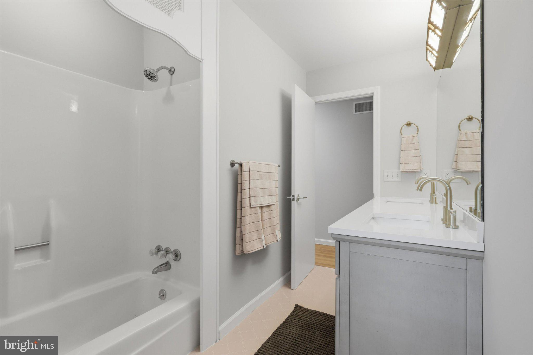 CLOVER HILL - Residential