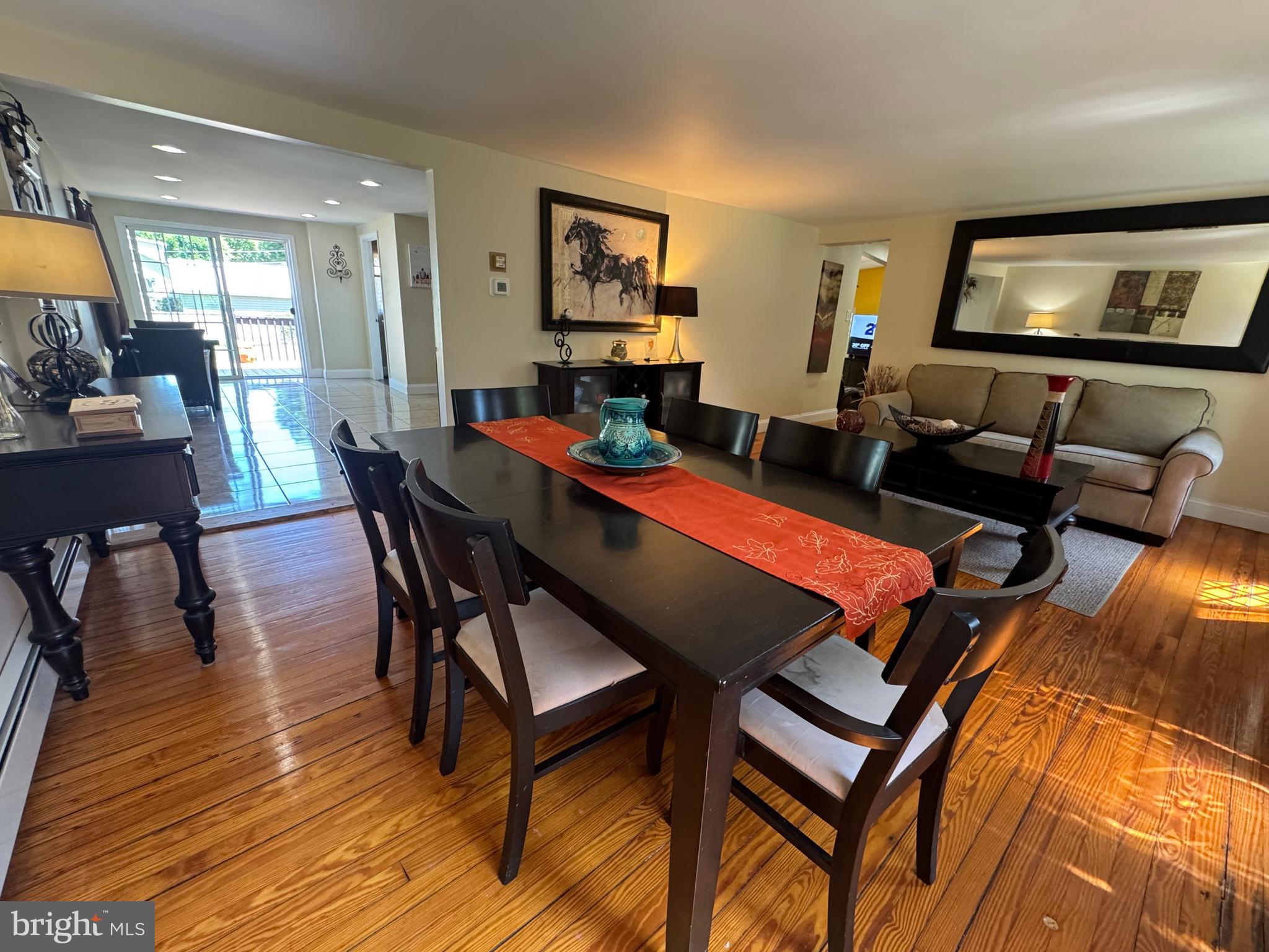 LANGHORNE GDNS - Residential