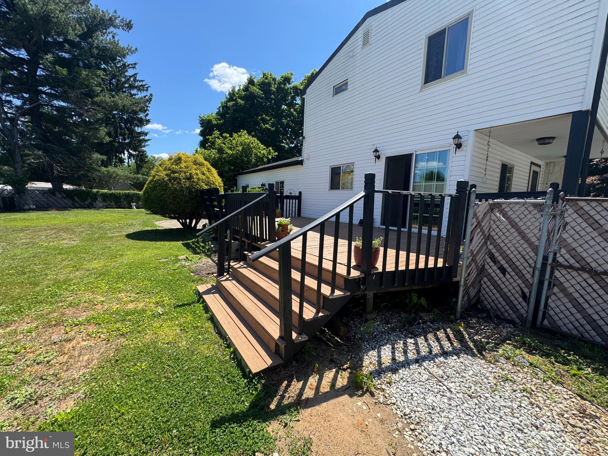 LANGHORNE GDNS - Residential