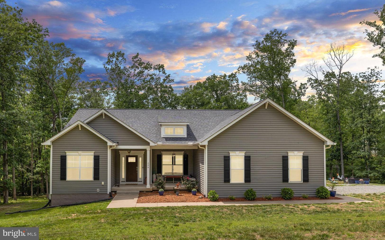 THE WATERS AT LAKE ANNA - Residential