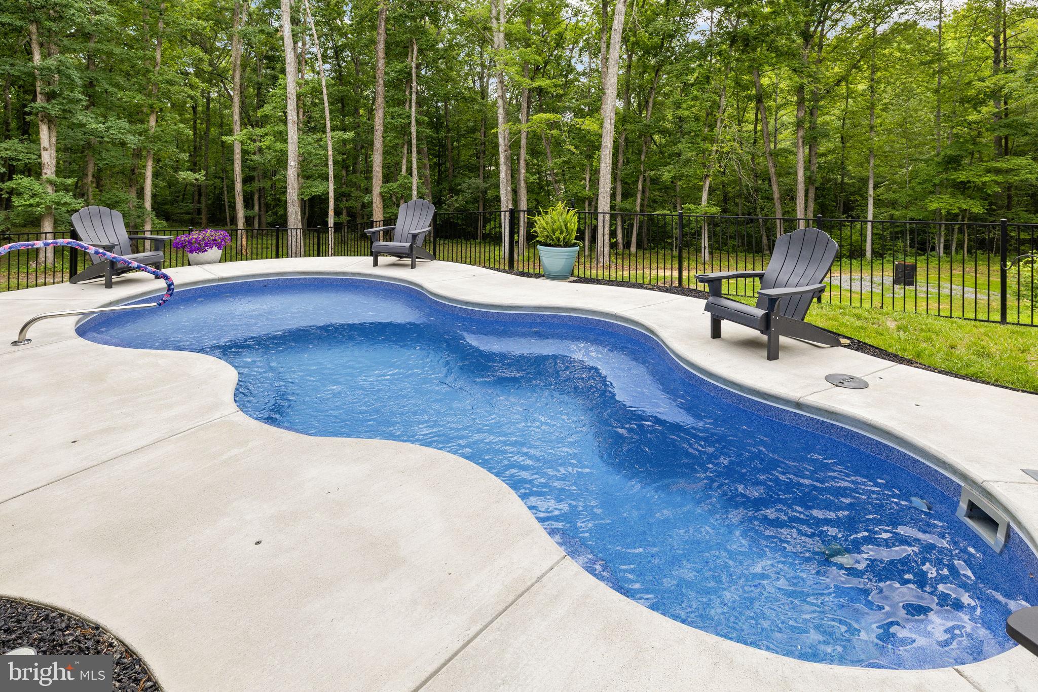 THE WATERS AT LAKE ANNA - Residential