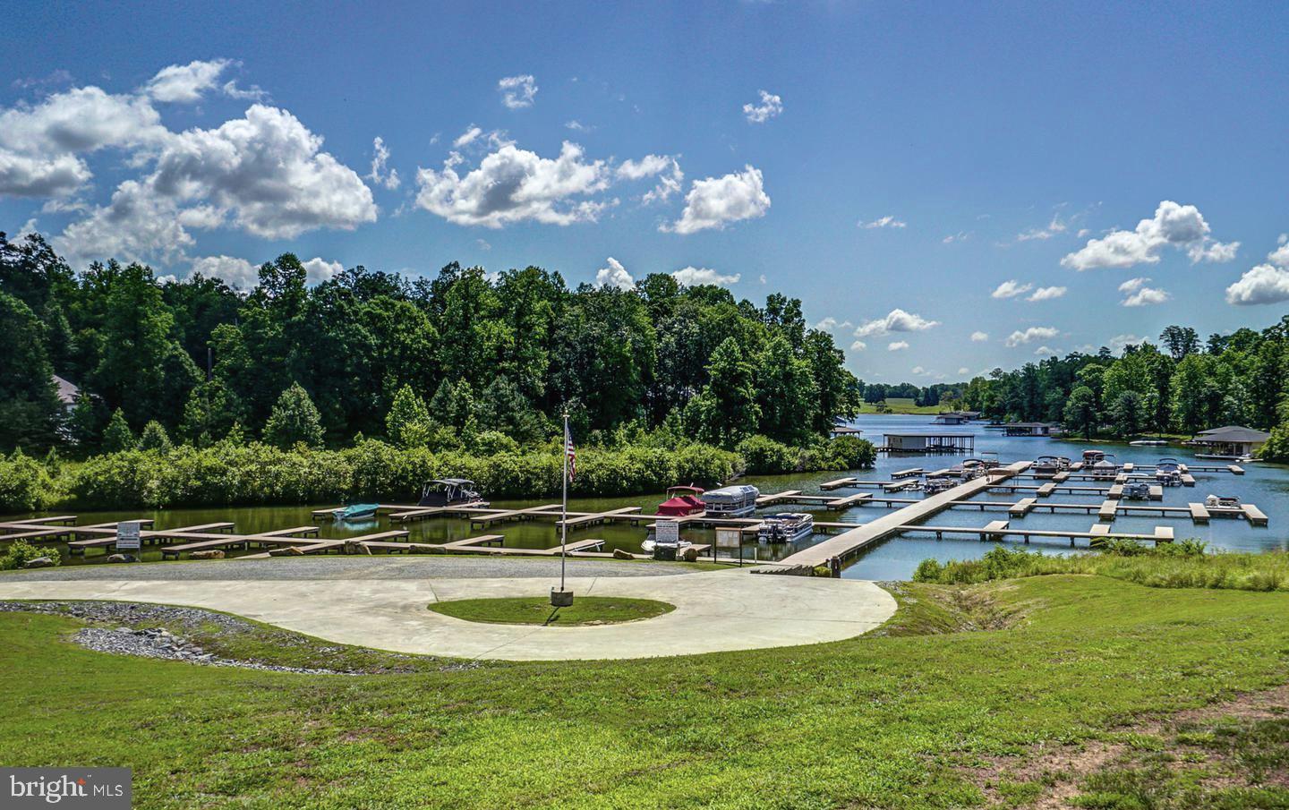 THE WATERS AT LAKE ANNA - Residential