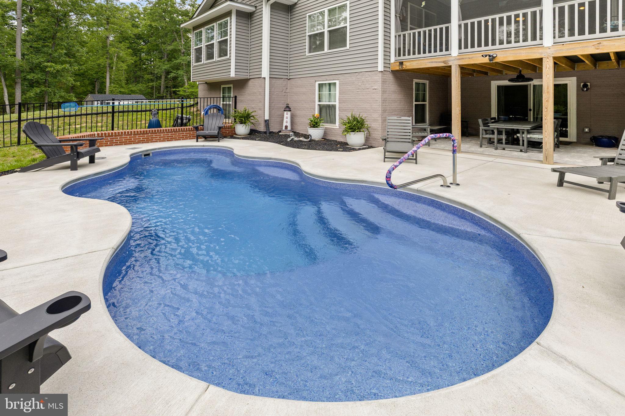 THE WATERS AT LAKE ANNA - Residential