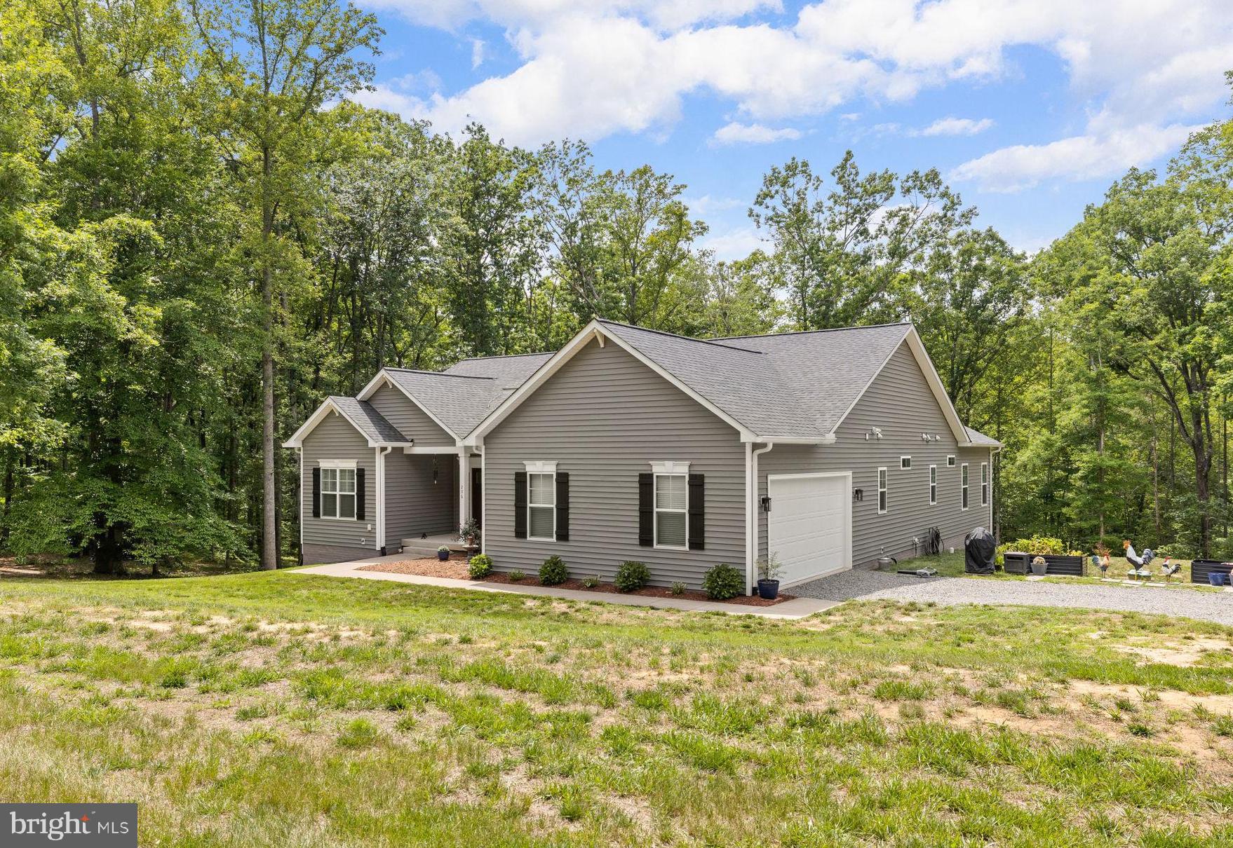 THE WATERS AT LAKE ANNA - Residential