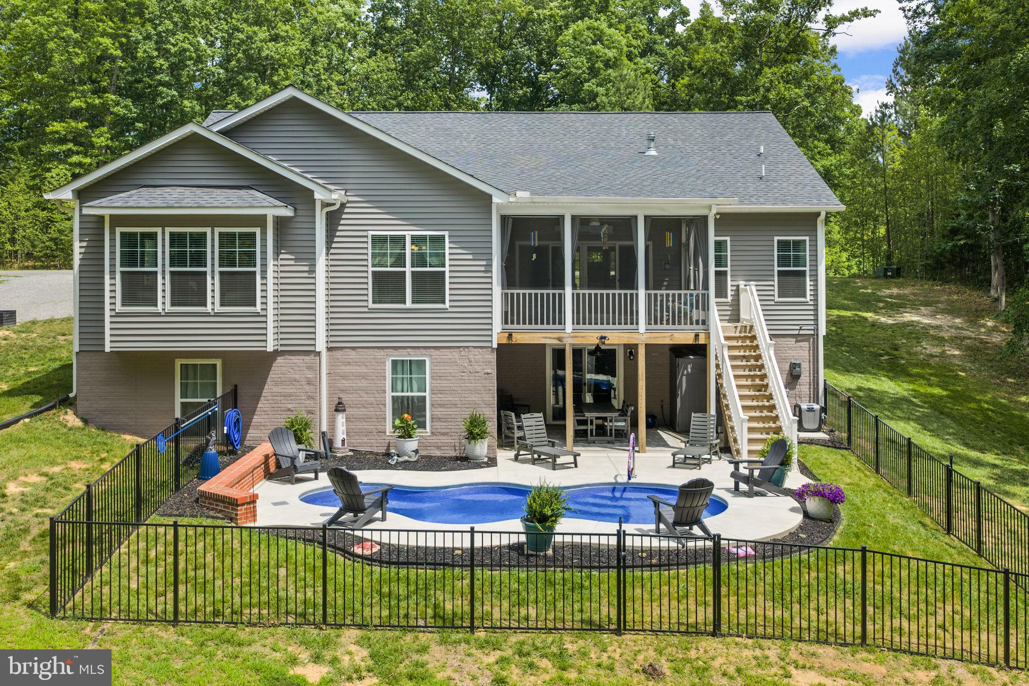 THE WATERS AT LAKE ANNA - Residential