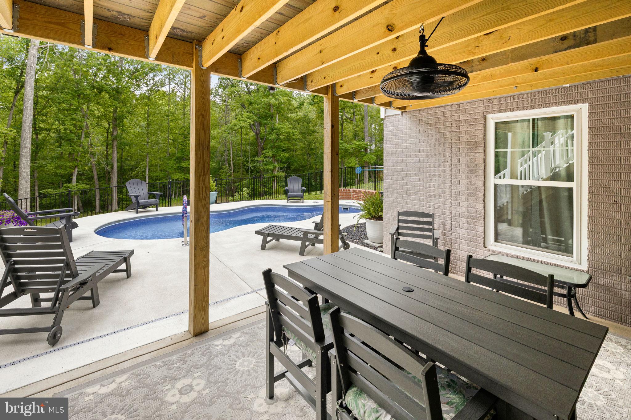 THE WATERS AT LAKE ANNA - Residential