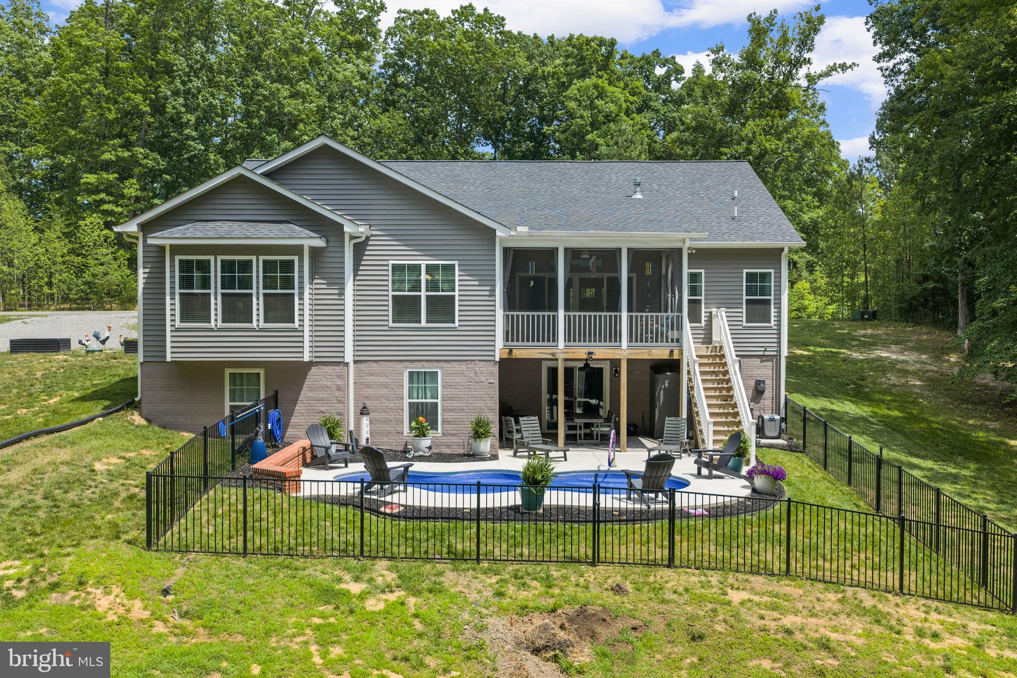 THE WATERS AT LAKE ANNA - Residential