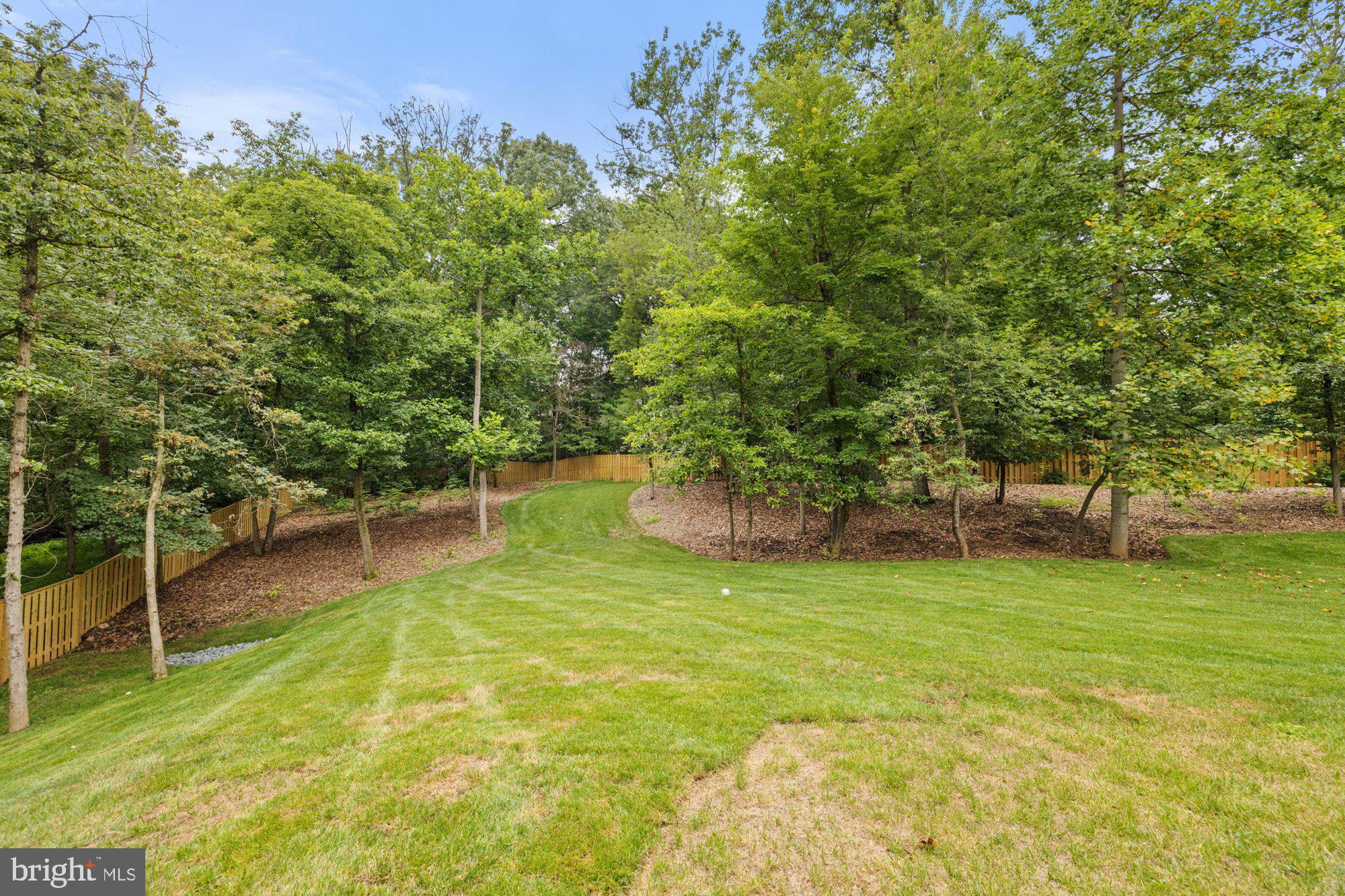 LAUREL RIDGE CROSSING - Residential
