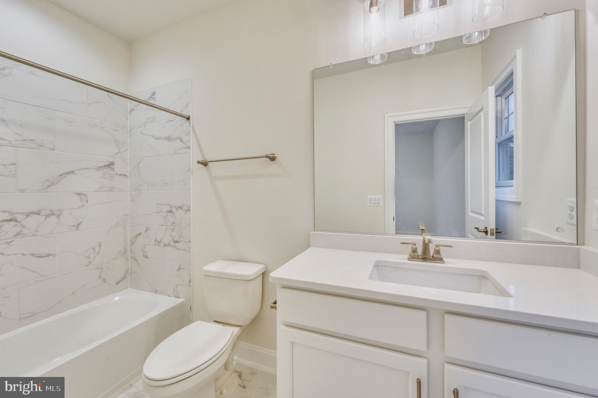 LAUREL RIDGE CROSSING - Residential