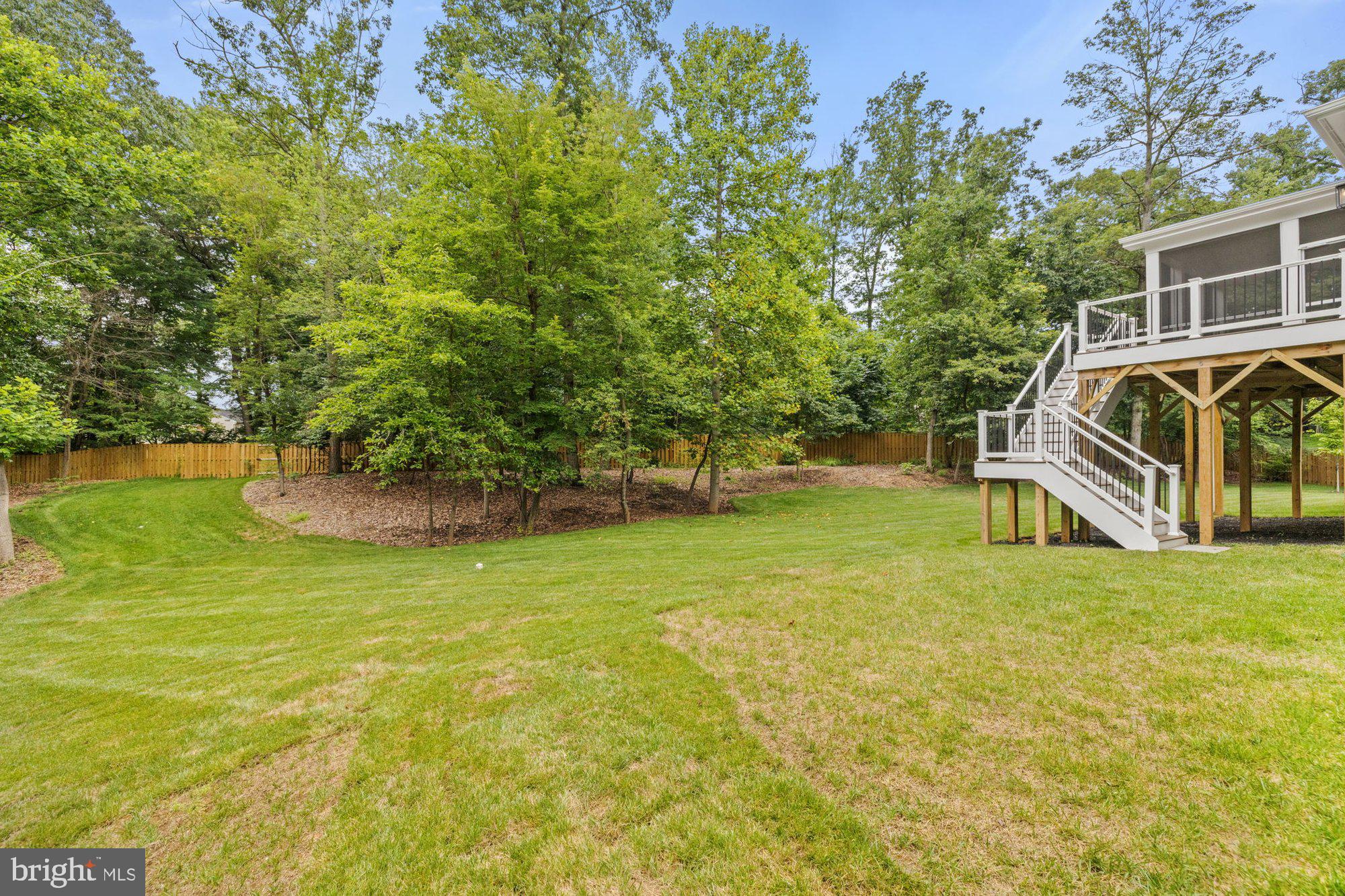 LAUREL RIDGE CROSSING - Residential