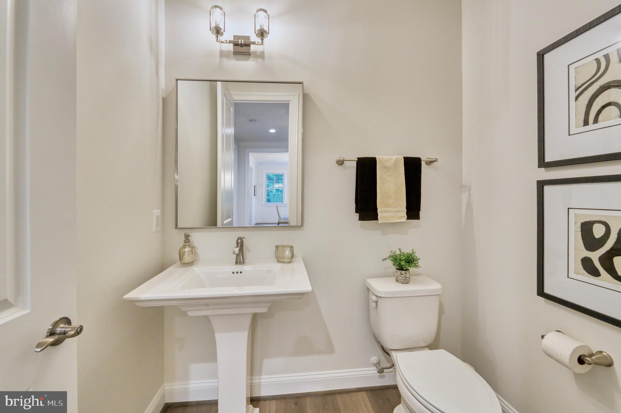 LAUREL RIDGE CROSSING - Residential