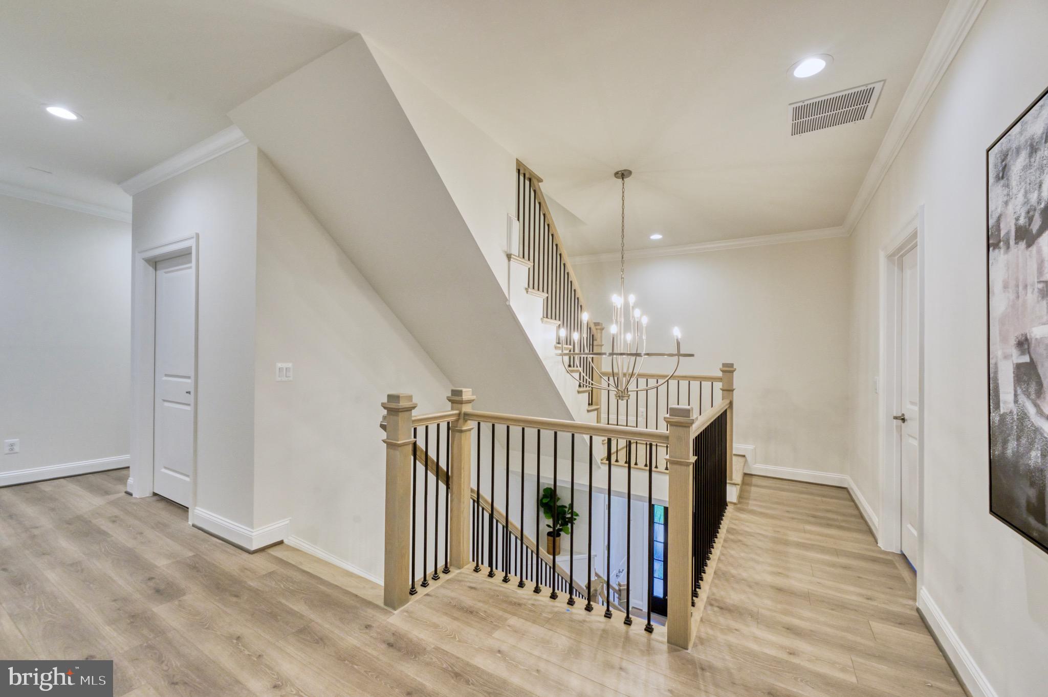 LAUREL RIDGE CROSSING - Residential