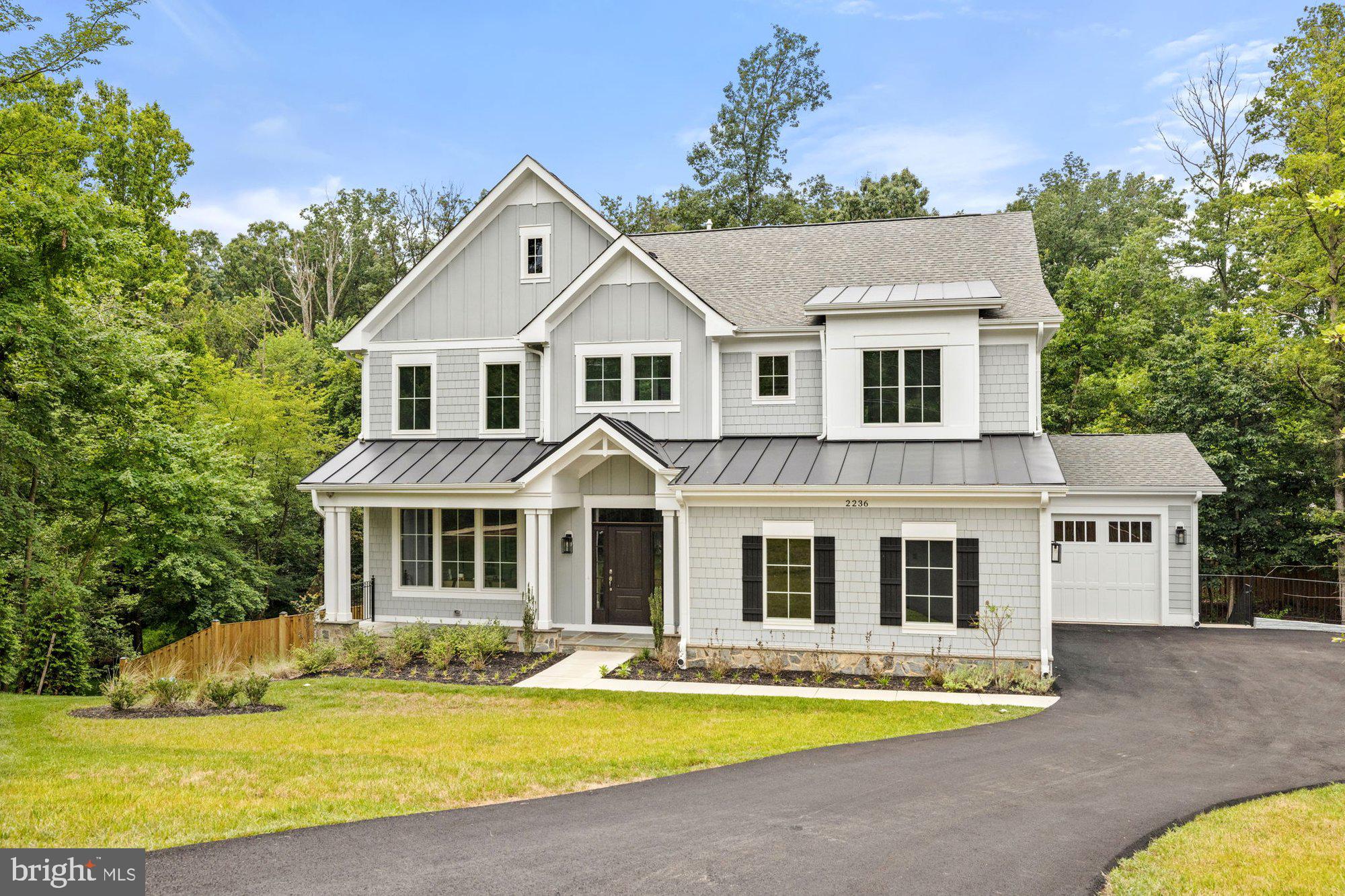 LAUREL RIDGE CROSSING - Residential