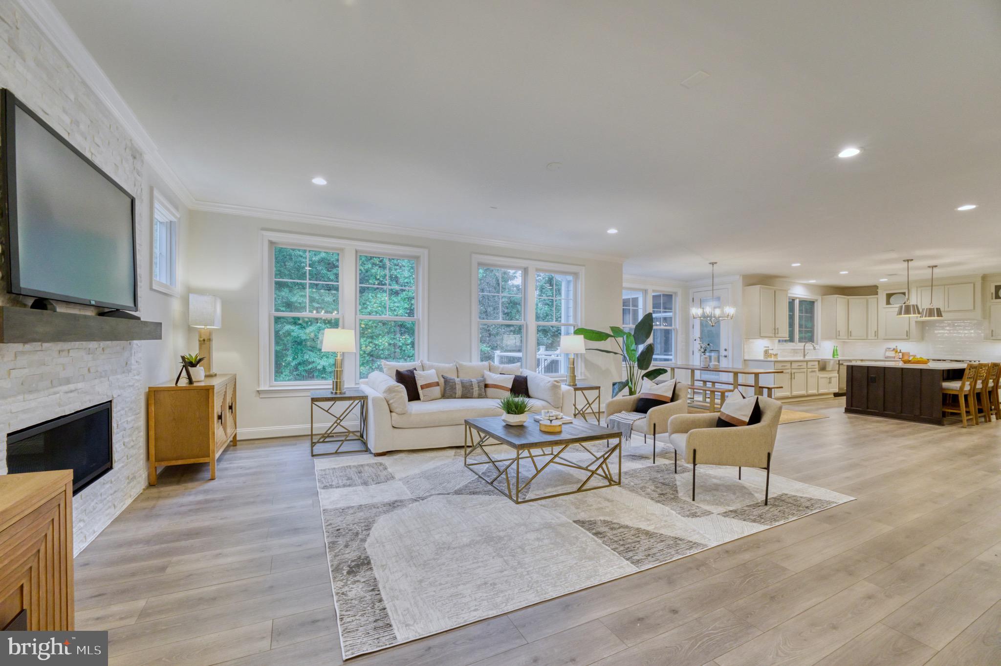 LAUREL RIDGE CROSSING - Residential