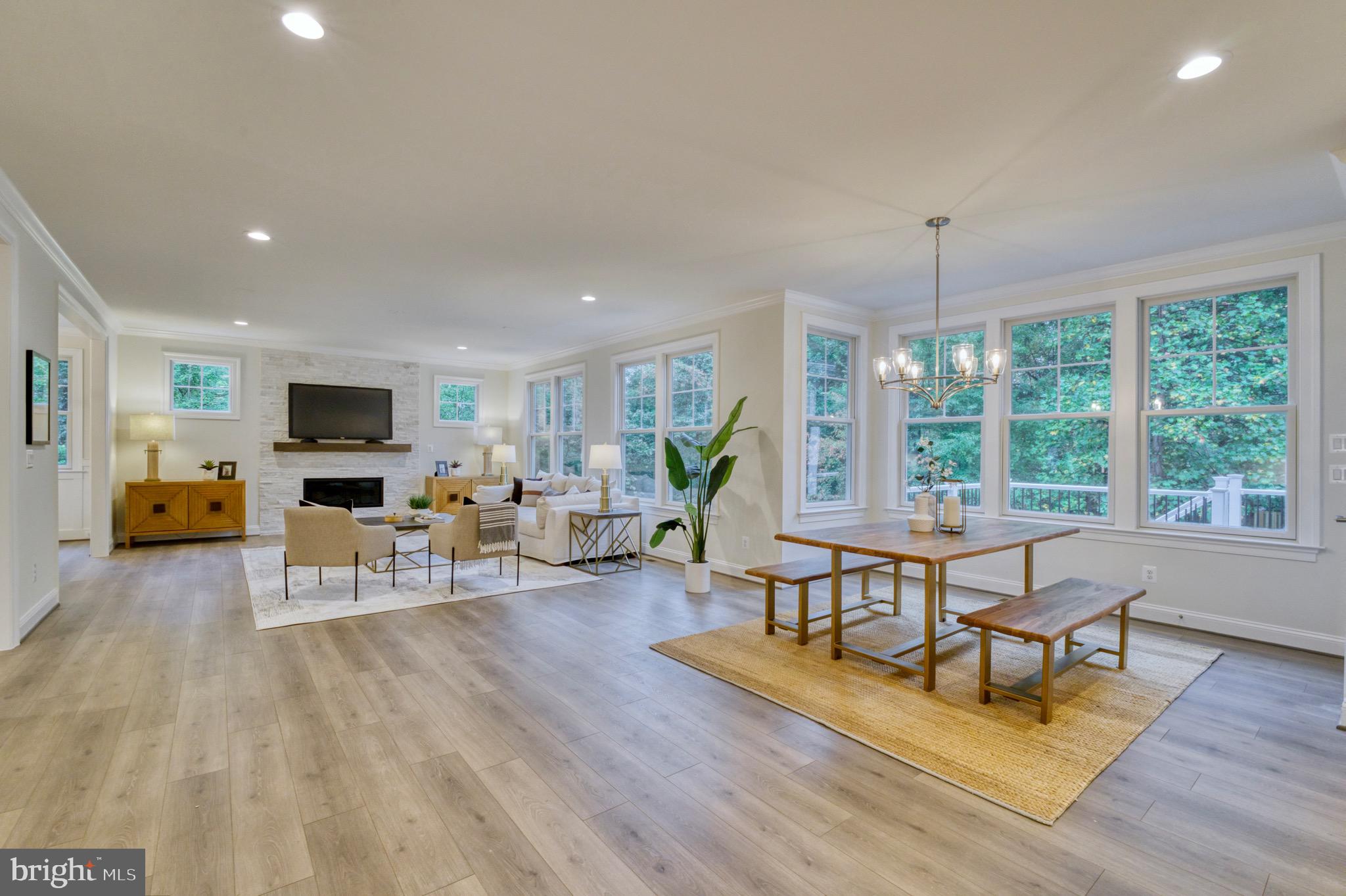 LAUREL RIDGE CROSSING - Residential