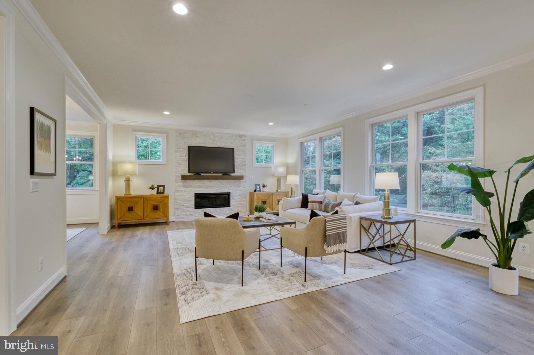 LAUREL RIDGE CROSSING - Residential