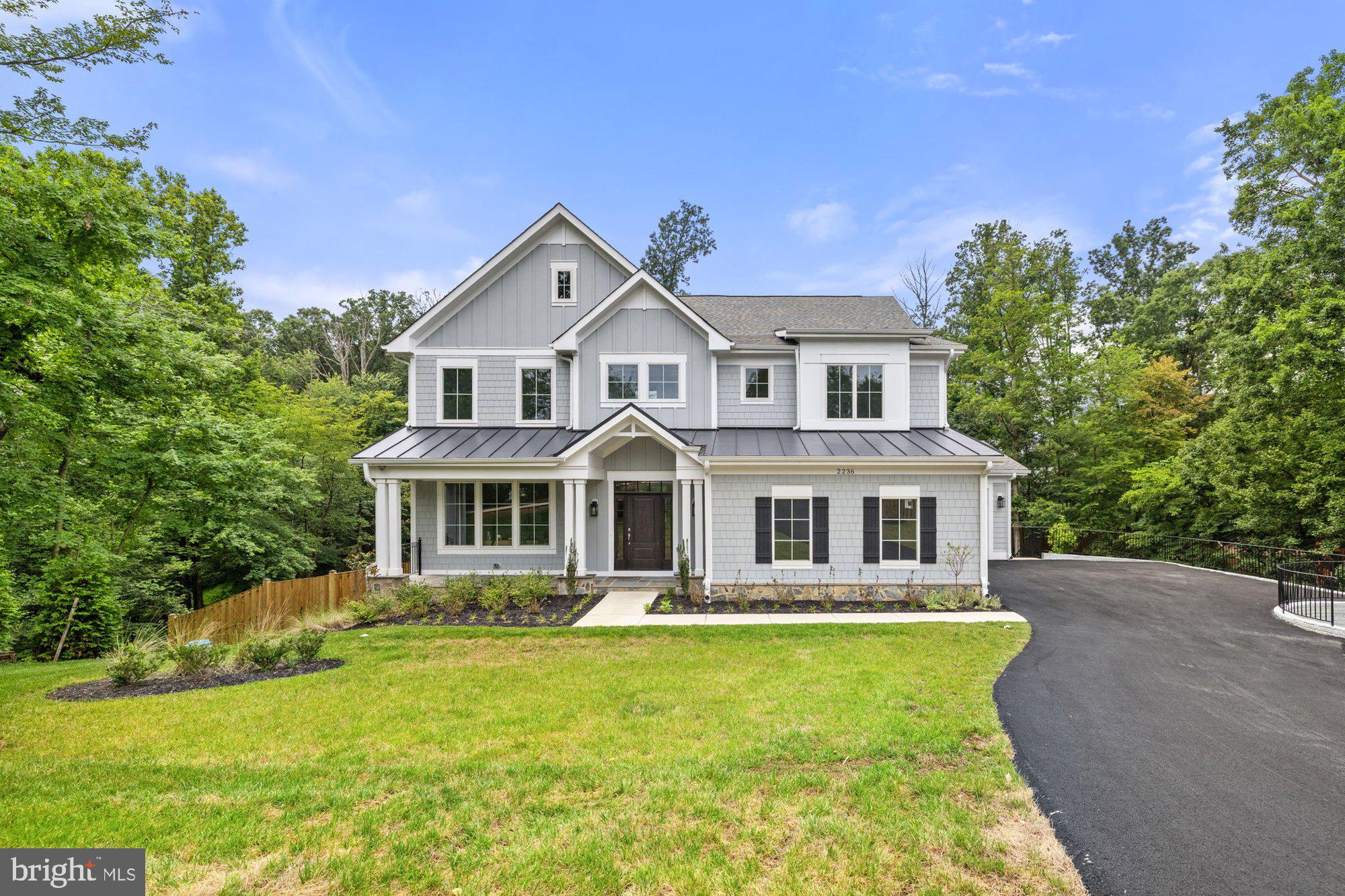 LAUREL RIDGE CROSSING - Residential
