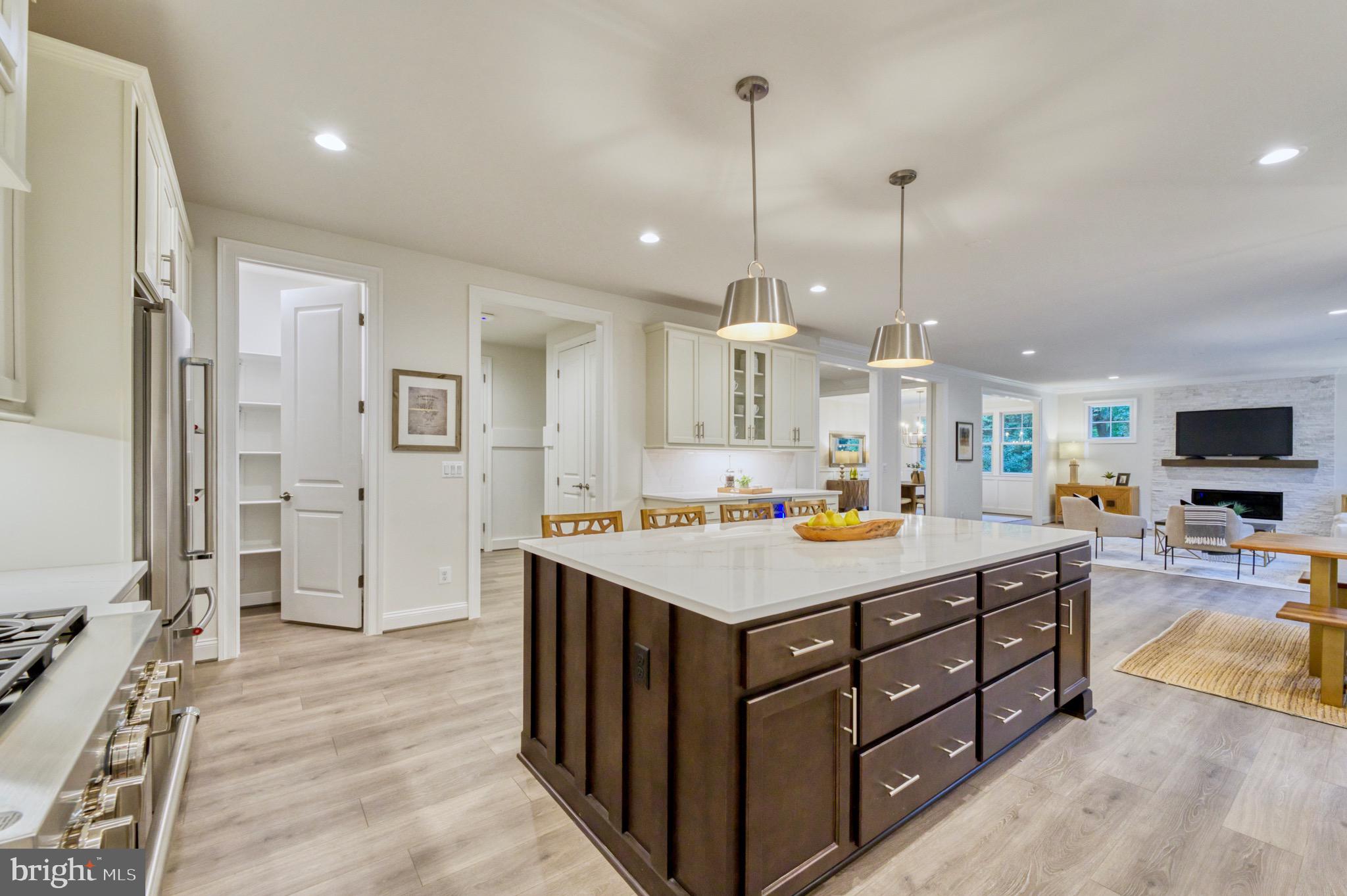 LAUREL RIDGE CROSSING - Residential