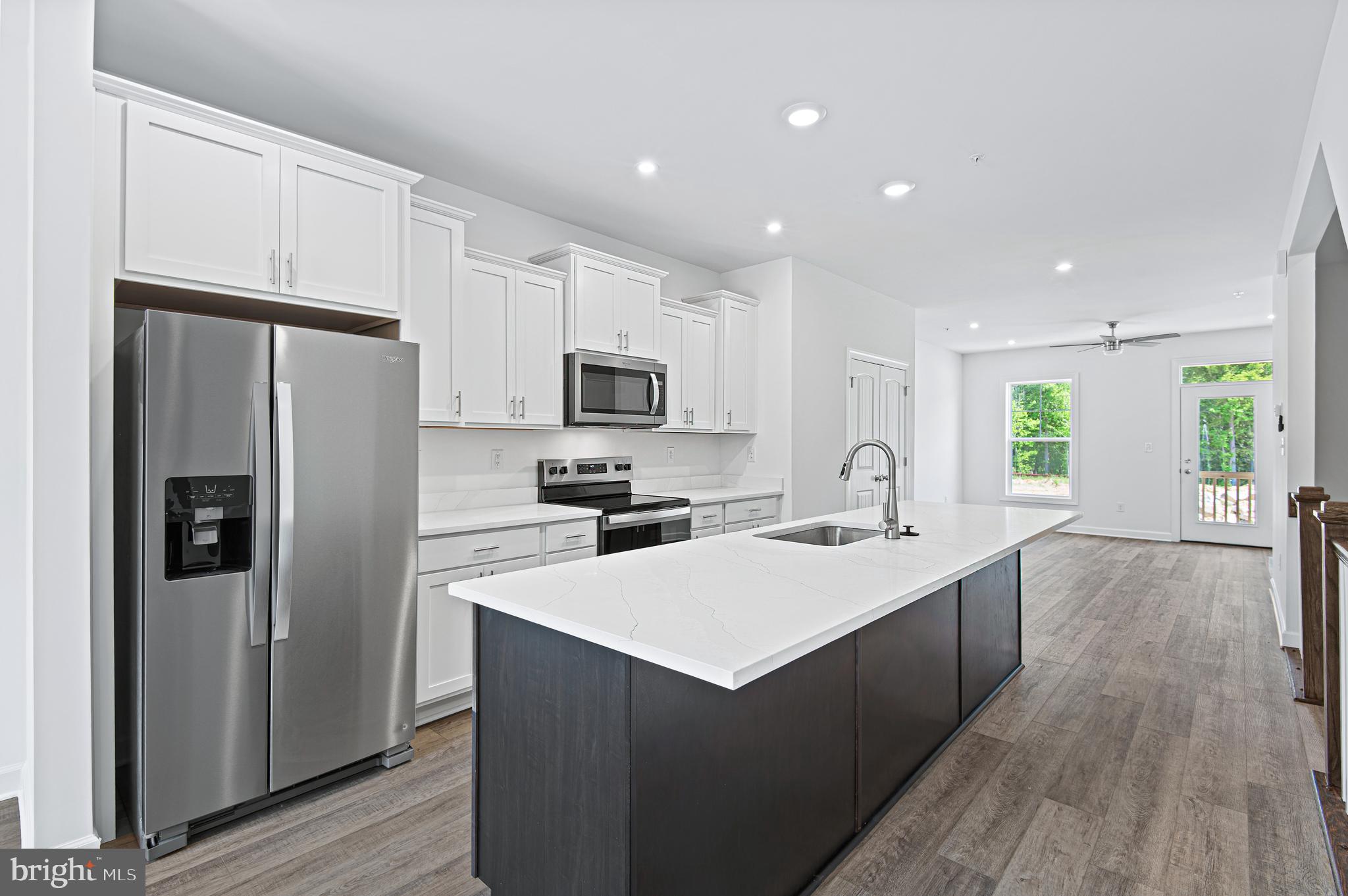 HOLLY OAKS - Residential
