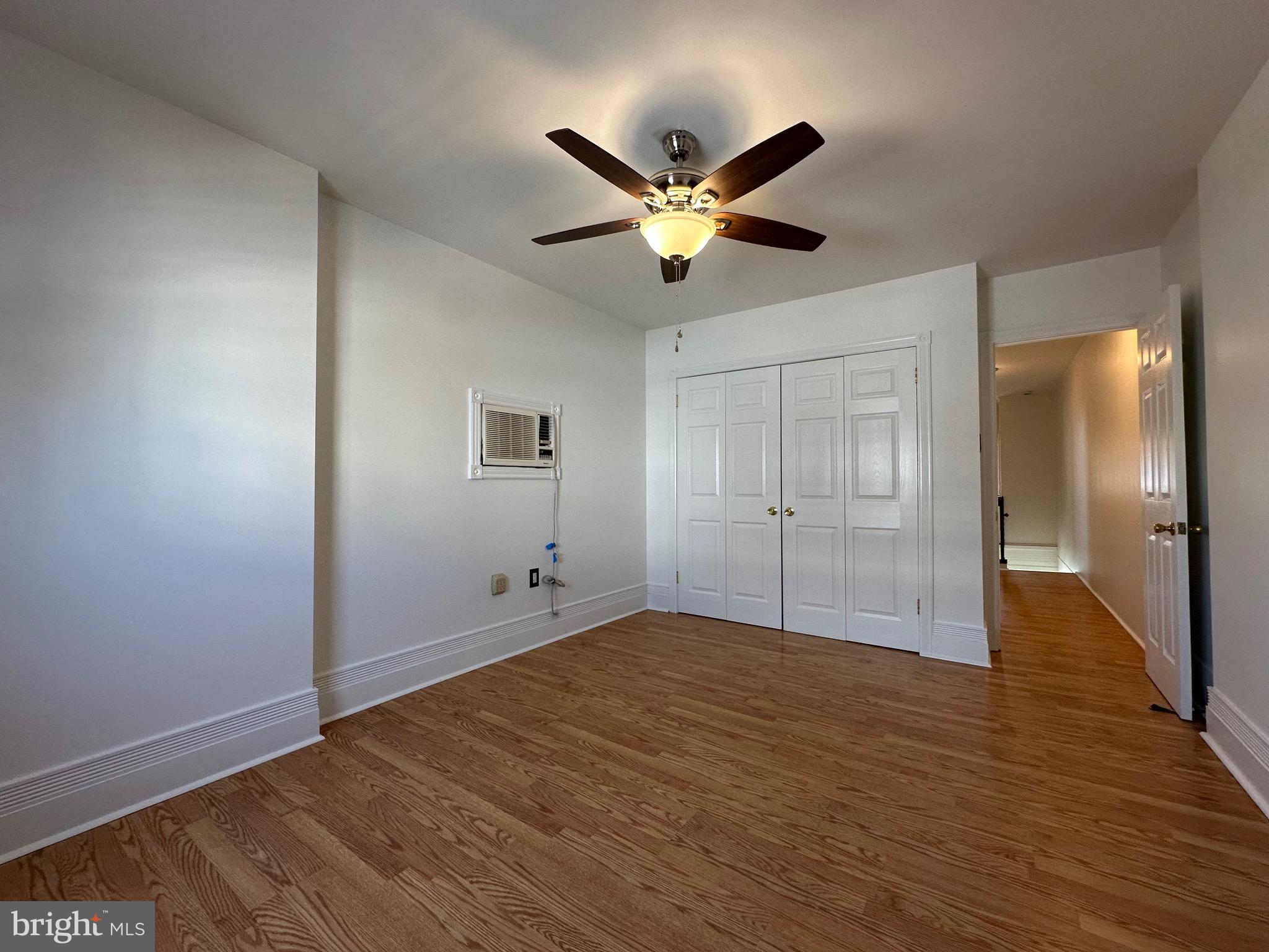 LOWER MOYAMENSING - Residential