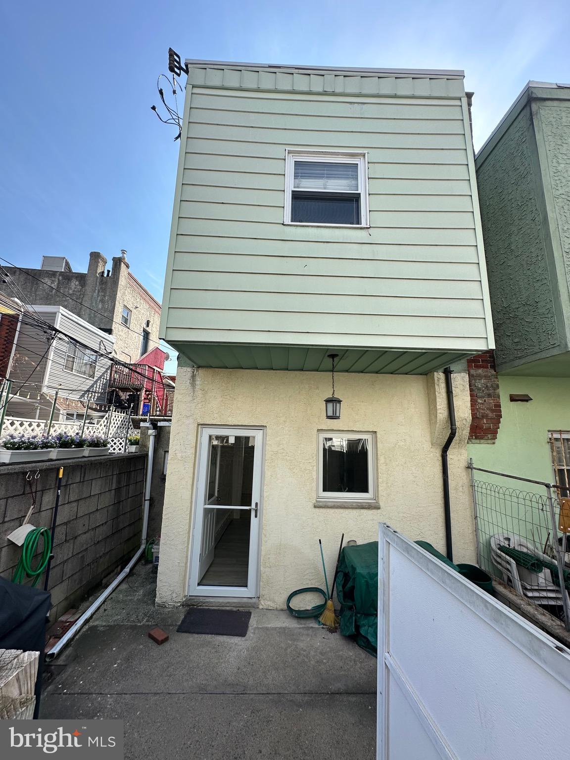 LOWER MOYAMENSING - Residential