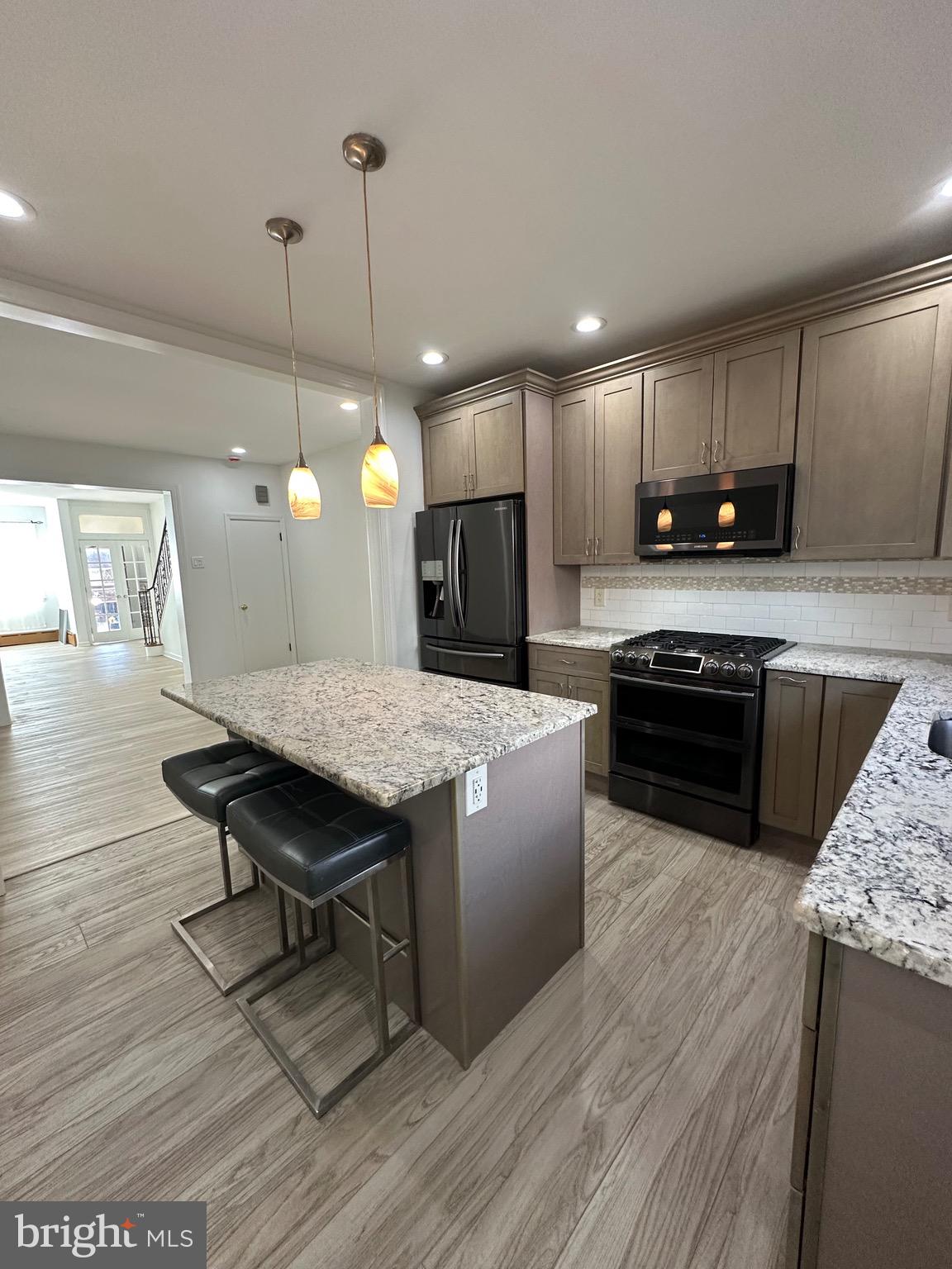 LOWER MOYAMENSING - Residential