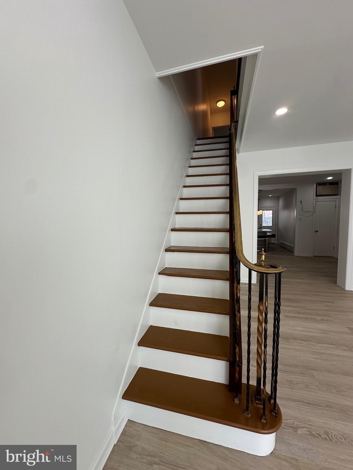 LOWER MOYAMENSING - Residential