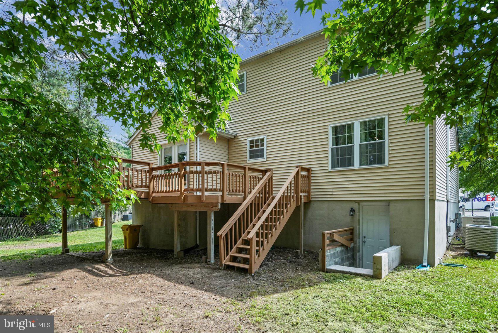 ROCK CREEK LANDING - Residential