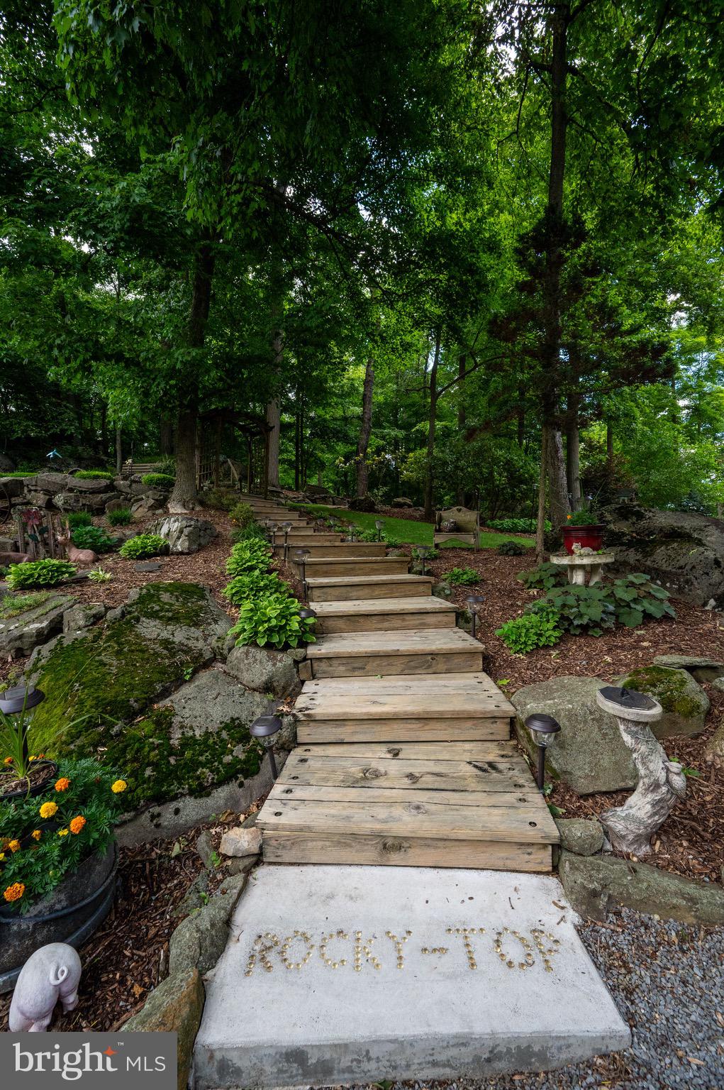 WHITFORD HILL - Residential
