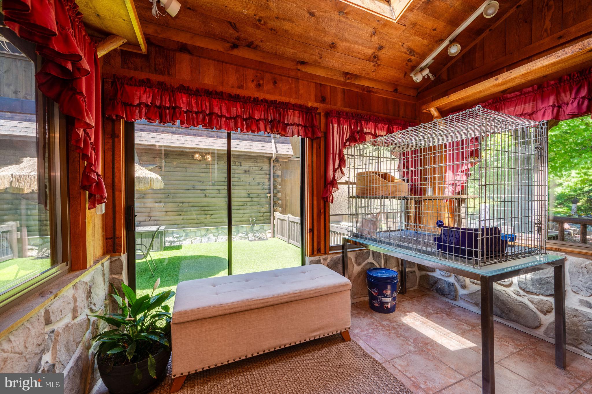 WHITFORD HILL - Residential