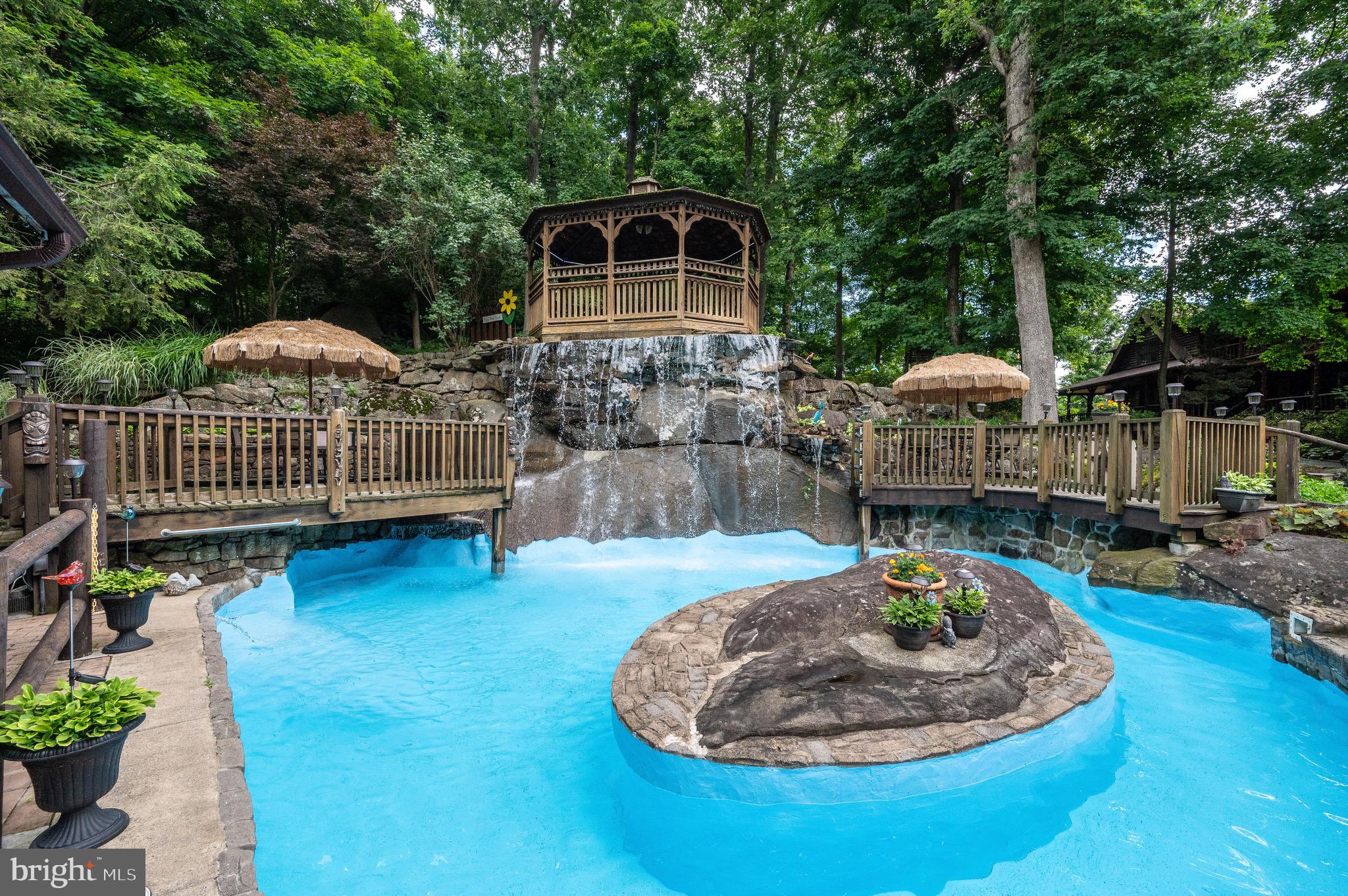WHITFORD HILL - Residential