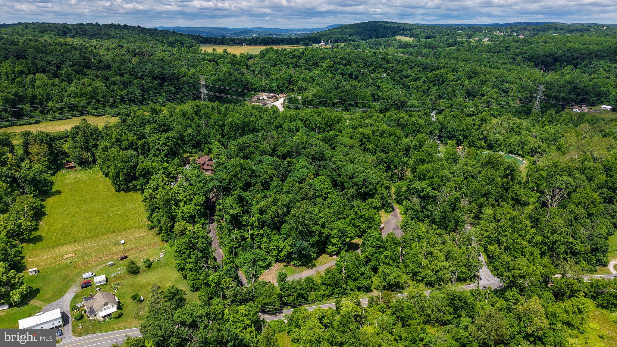 WHITFORD HILL - Residential