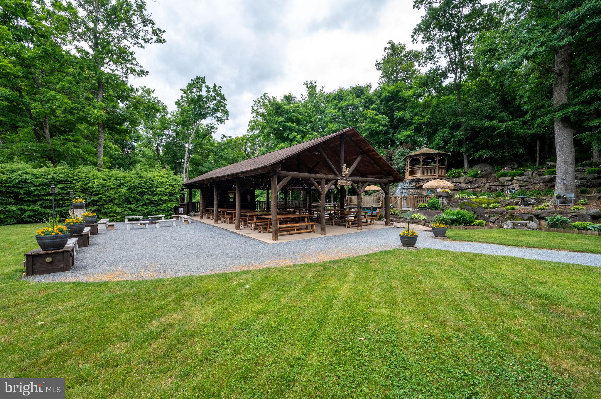 WHITFORD HILL - Residential