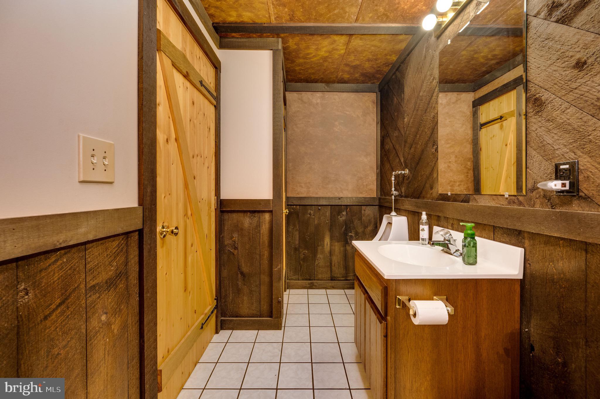 WHITFORD HILL - Residential