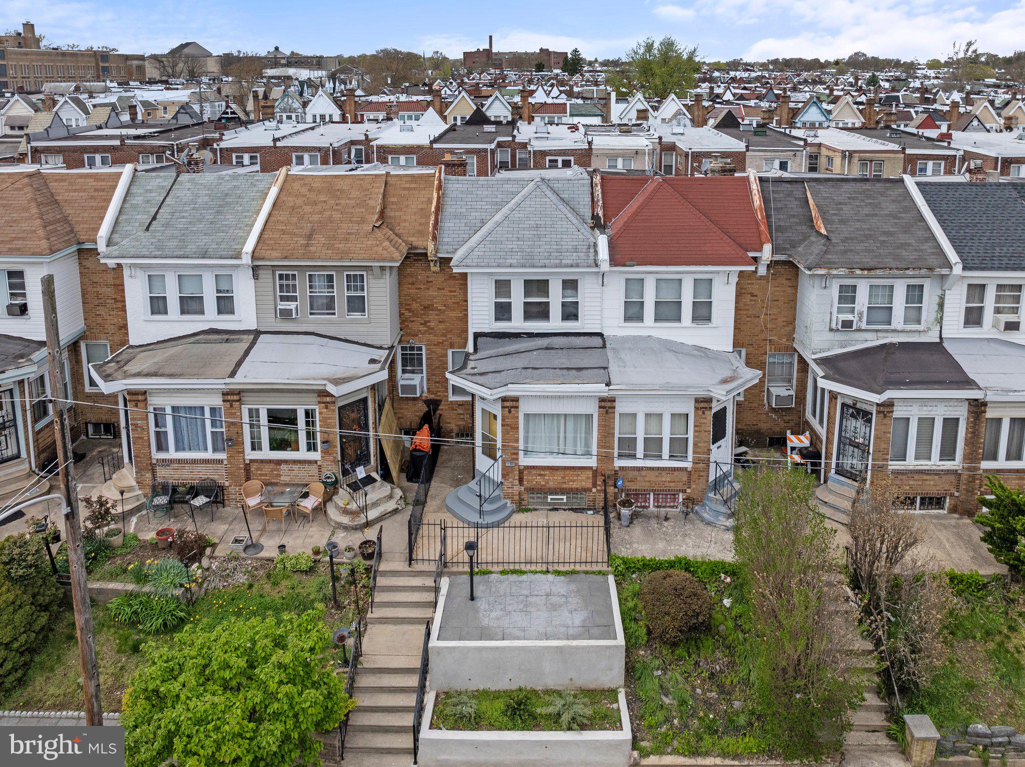 WEST OAK LANE - Residential